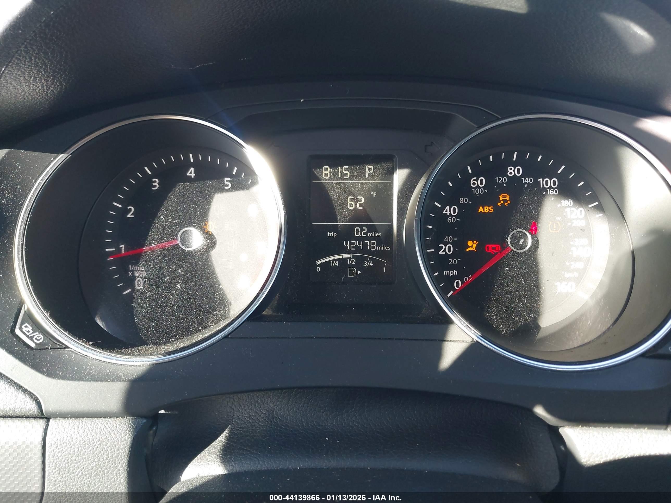 VOLKSWAGEN JETTA image 7