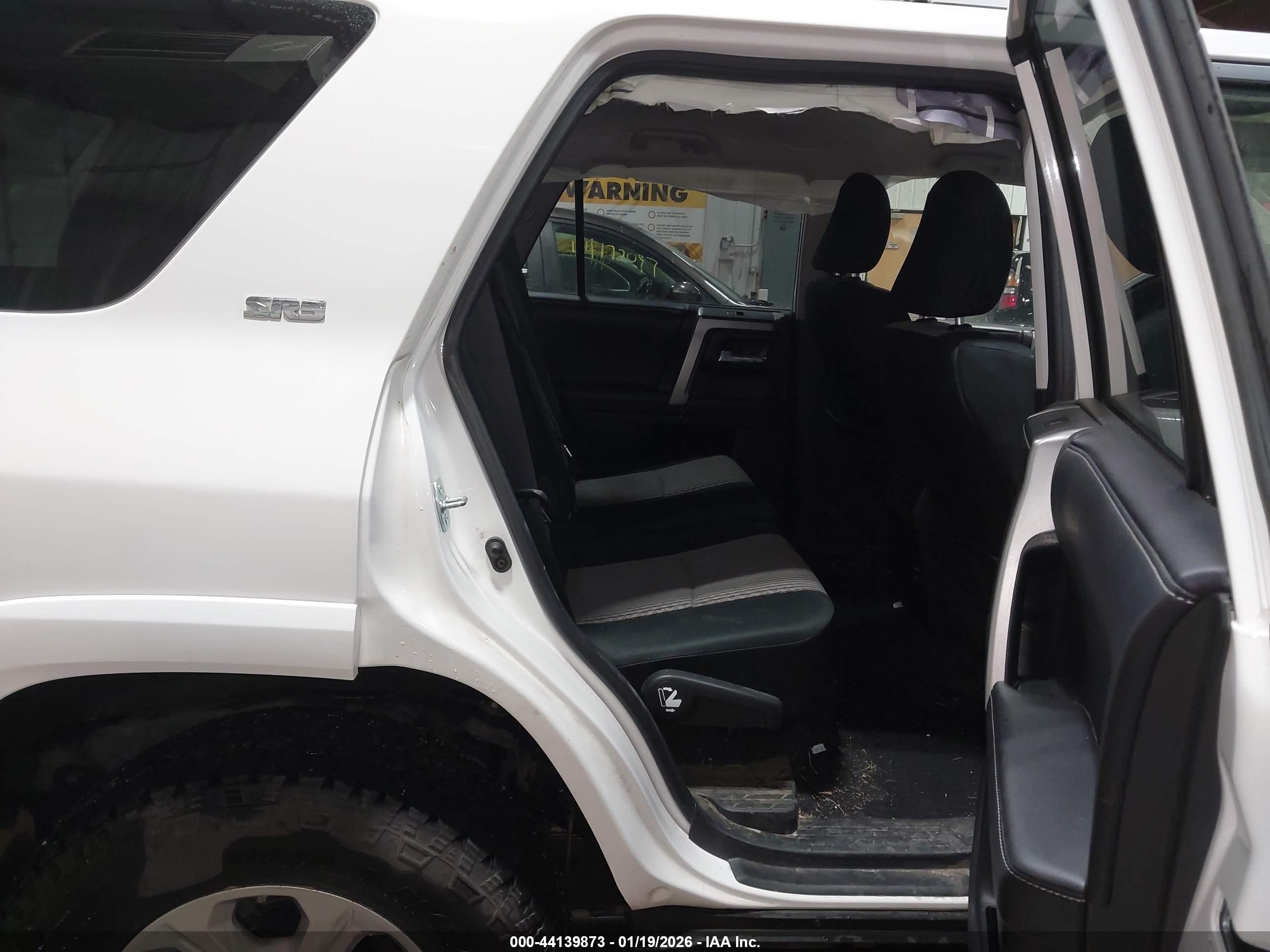 TOYOTA 4RUNNER image 8