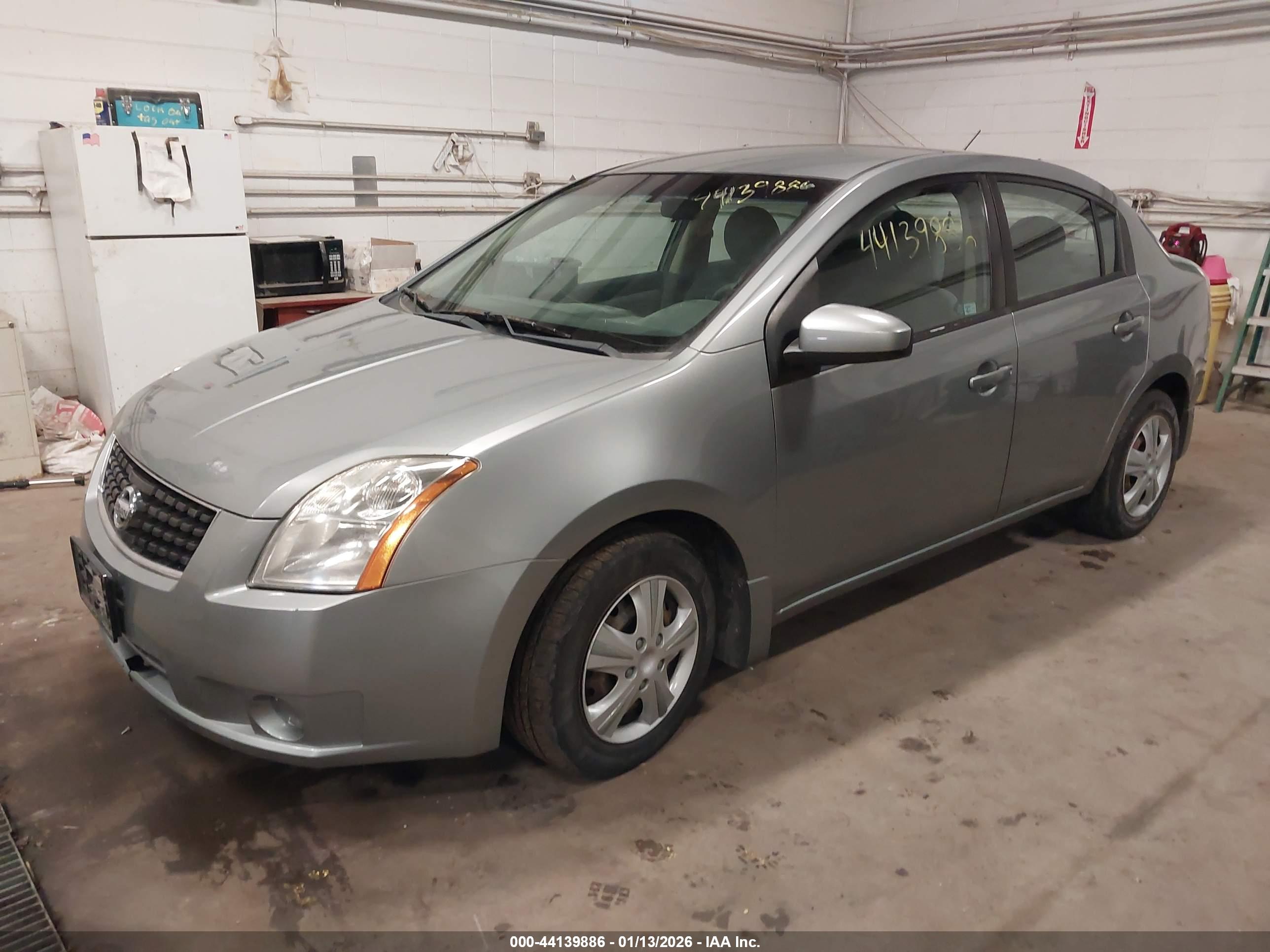 NISSAN SENTRA image 2