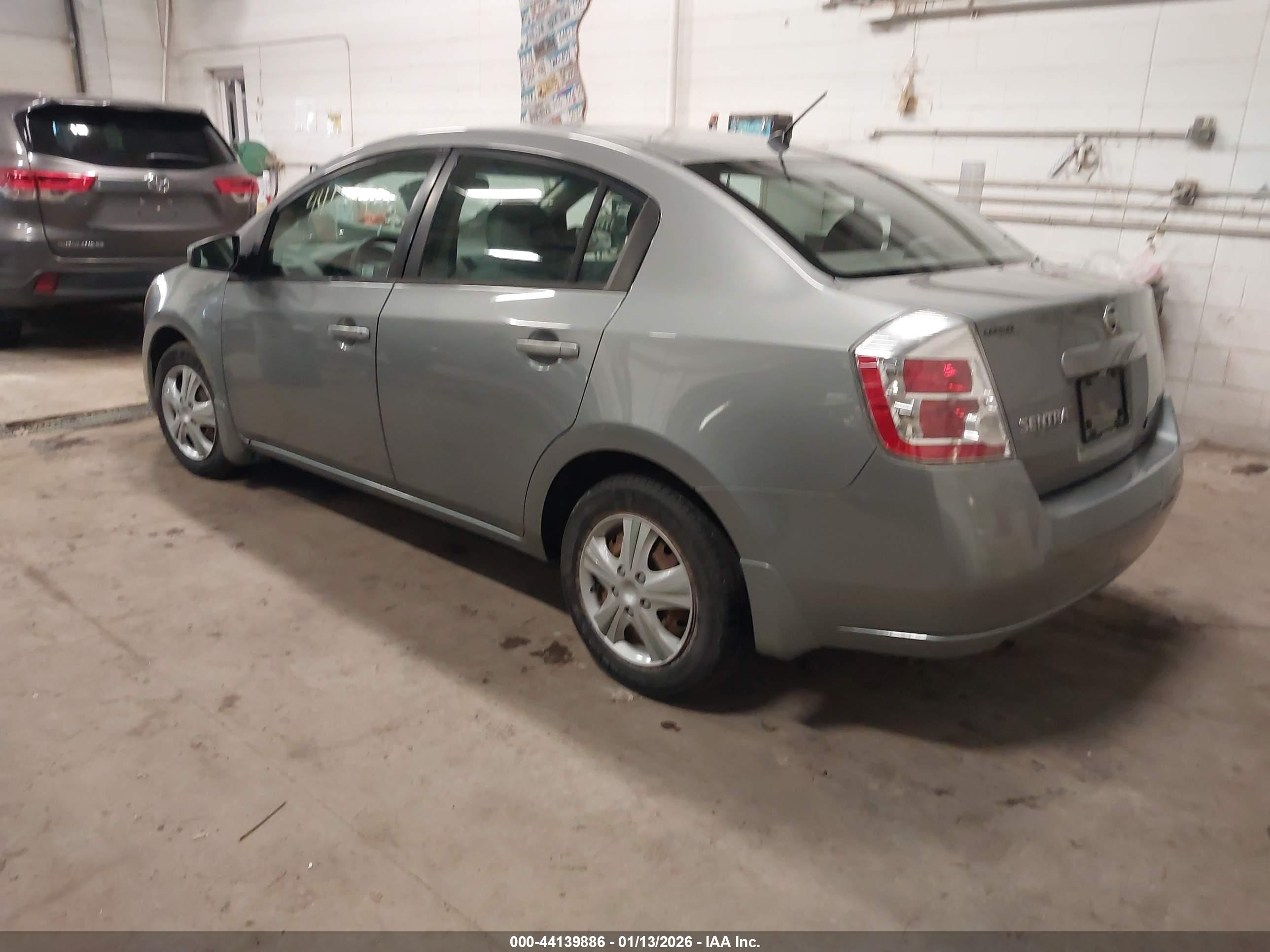 NISSAN SENTRA image 3