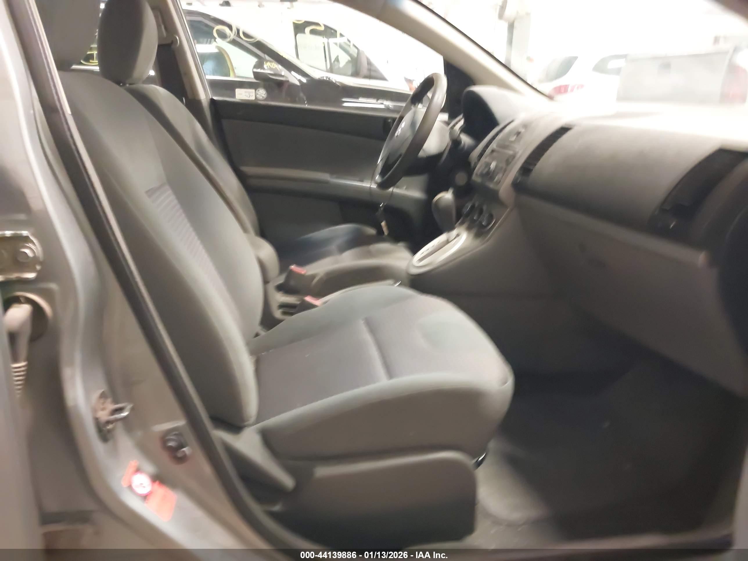 NISSAN SENTRA image 5