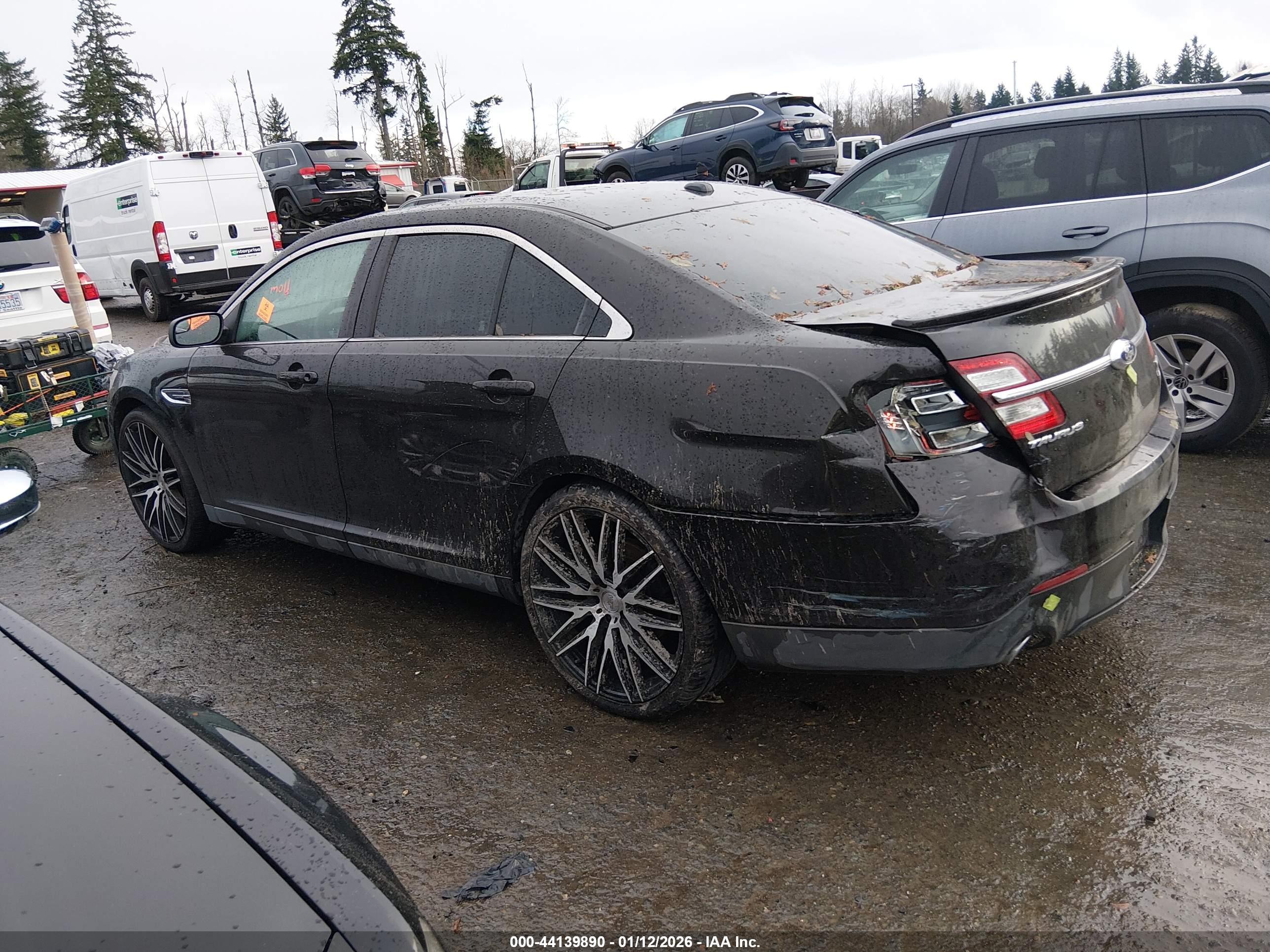 FORD TAURUS image 3