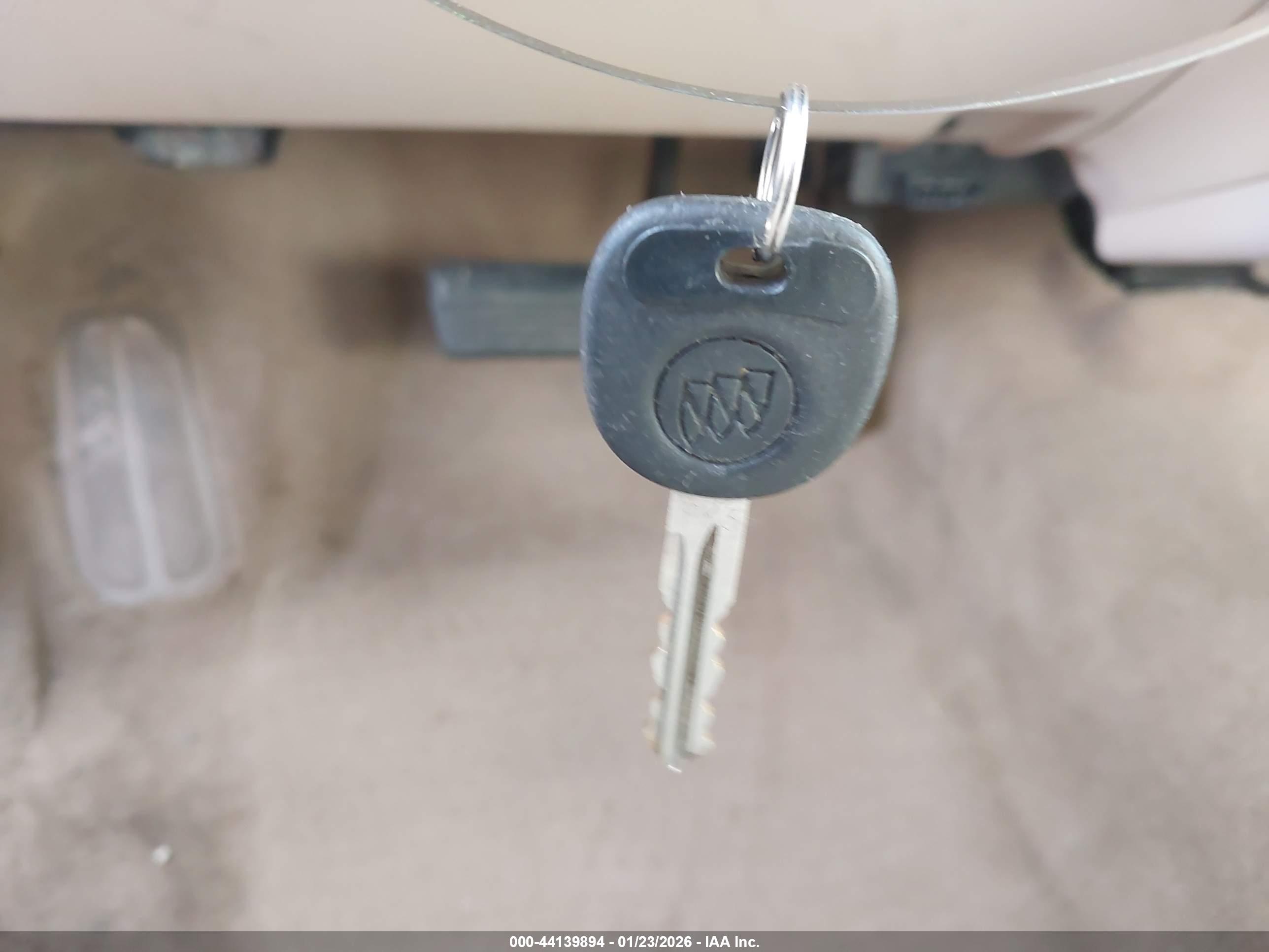 BUICK LACROSSE image 11