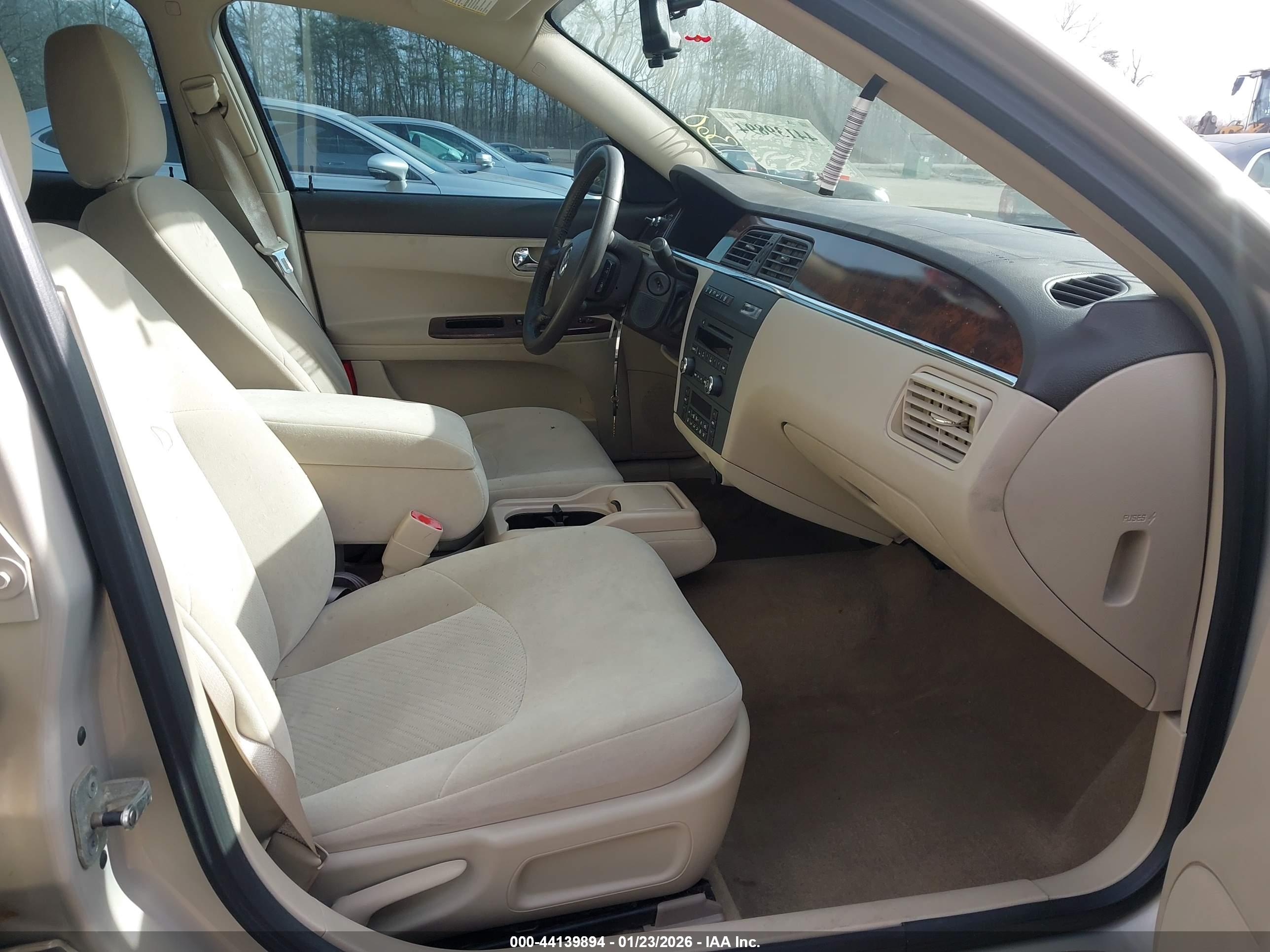 BUICK LACROSSE image 5