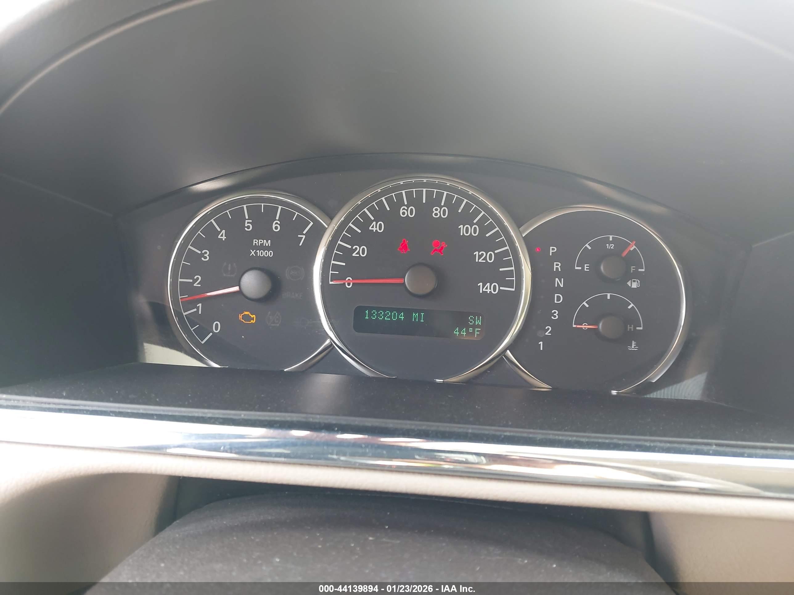 BUICK LACROSSE image 7