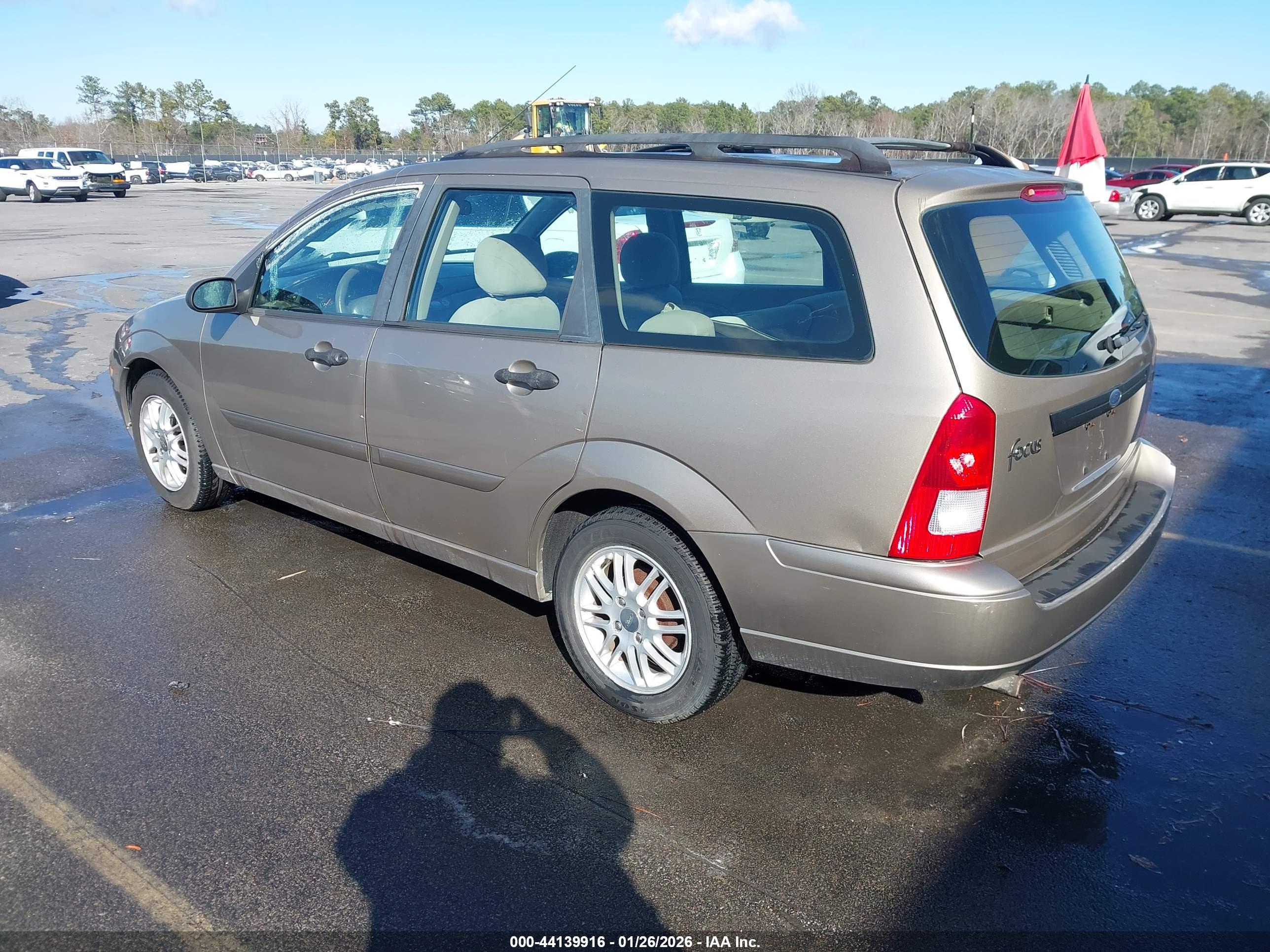 FORD FOCUS image 3