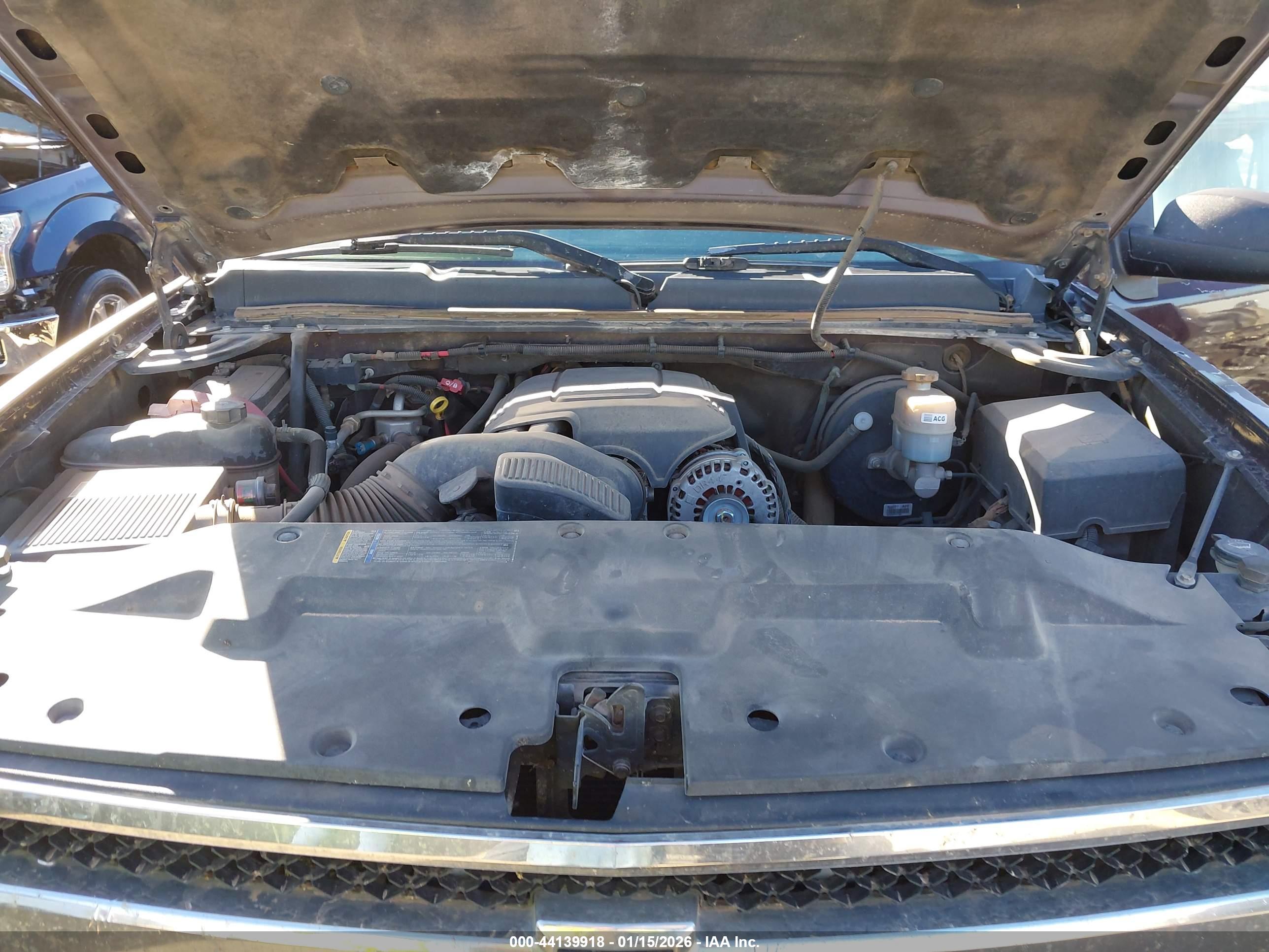 CHEVROLET SILVERADO image 10