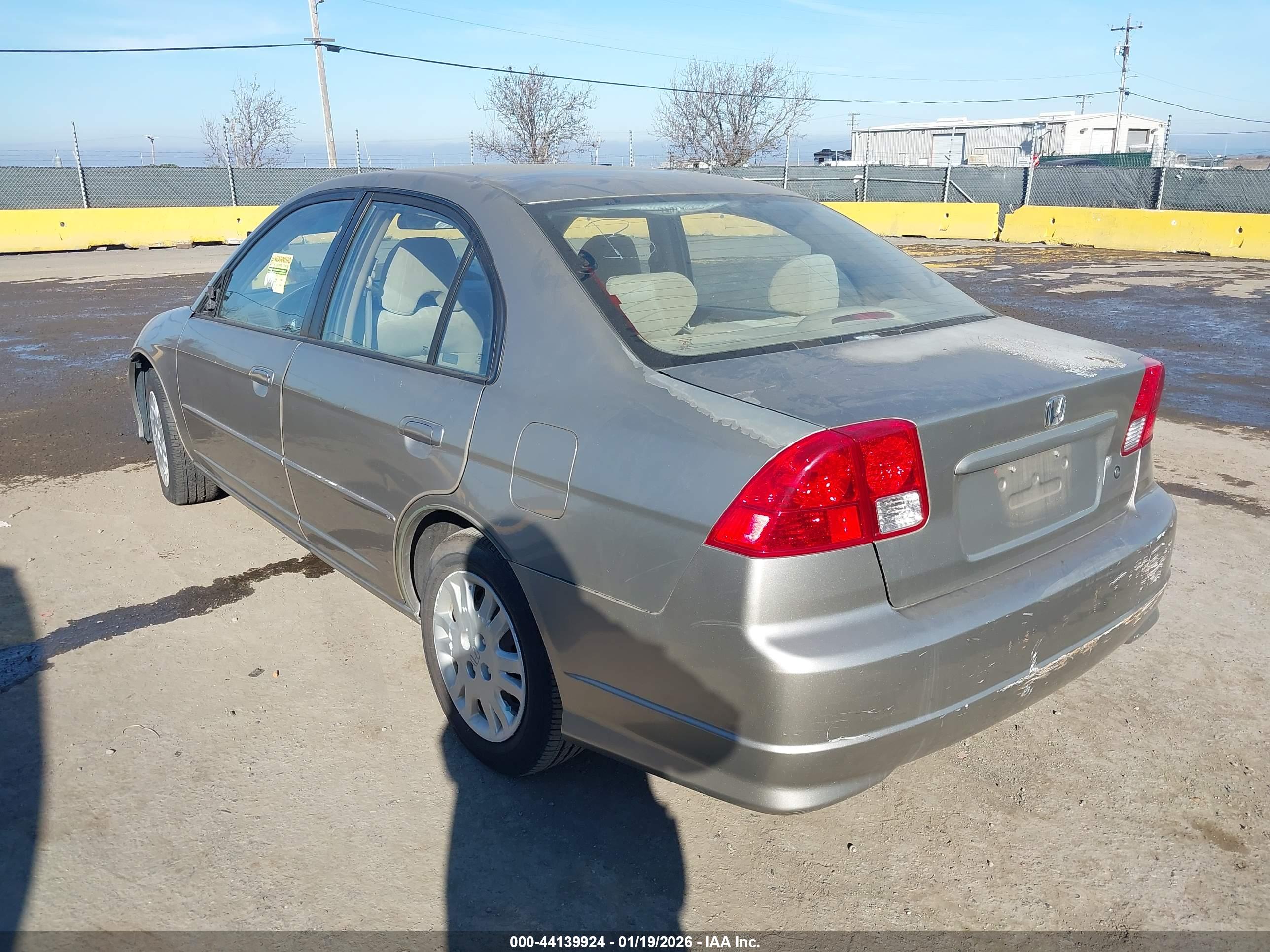 HONDA CIVIC image 3