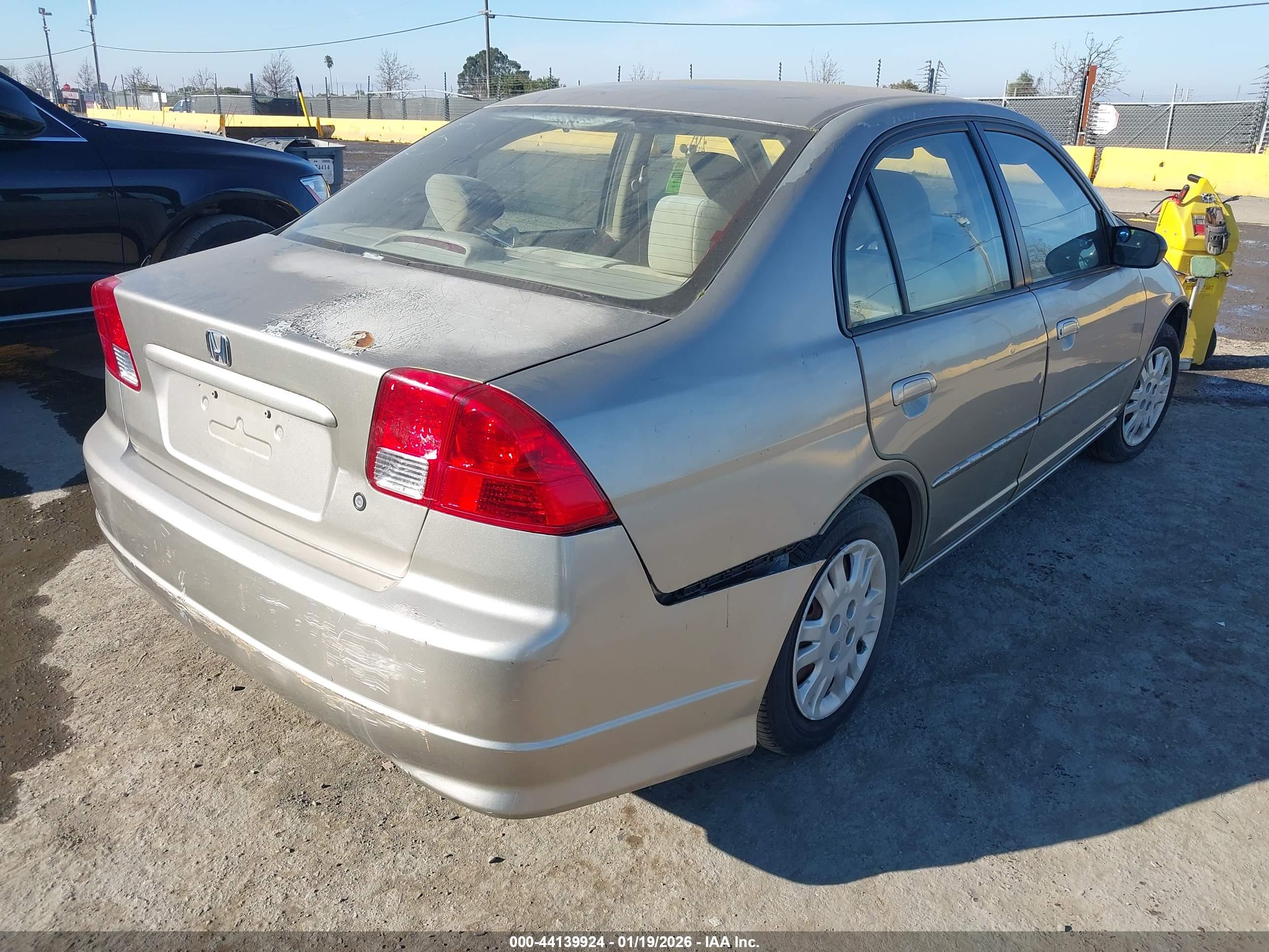 HONDA CIVIC image 4