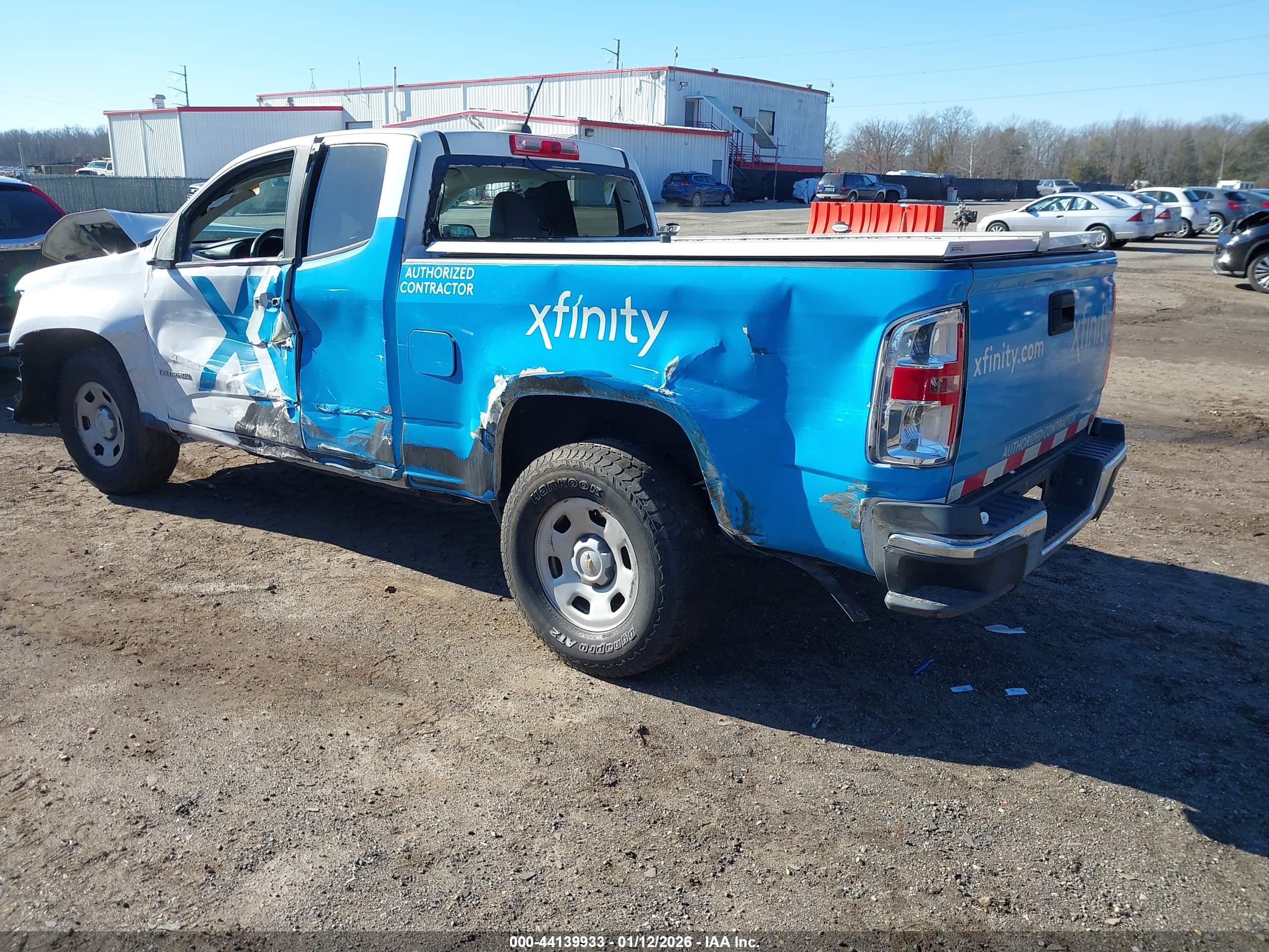 CHEVROLET COLORADO image 3