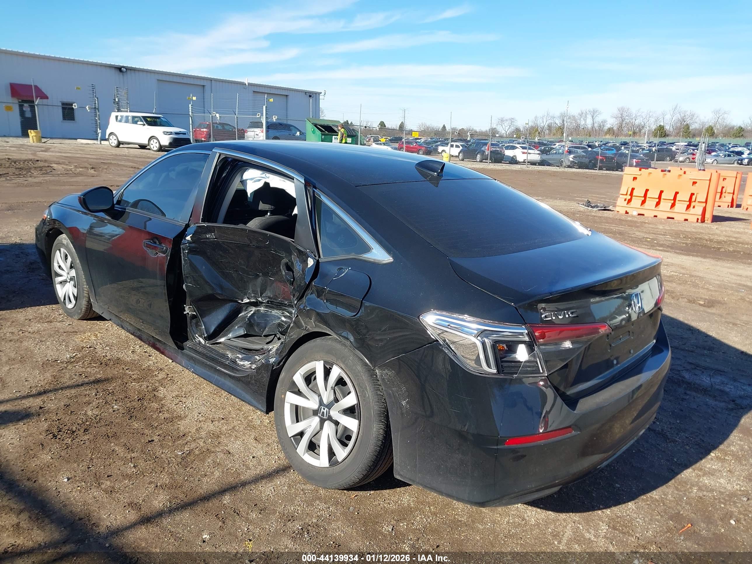 HONDA CIVIC image 3