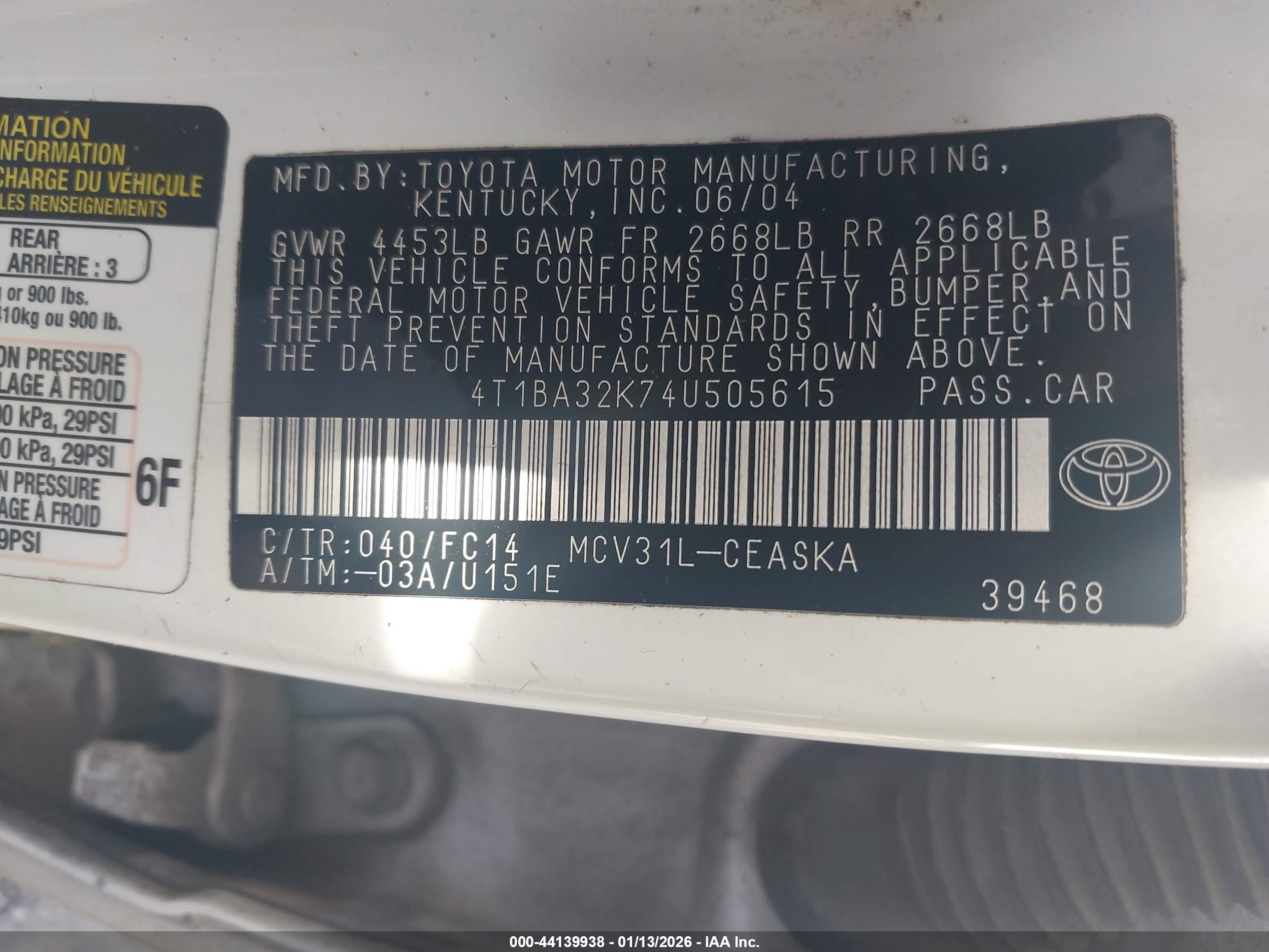 TOYOTA CAMRY image 9