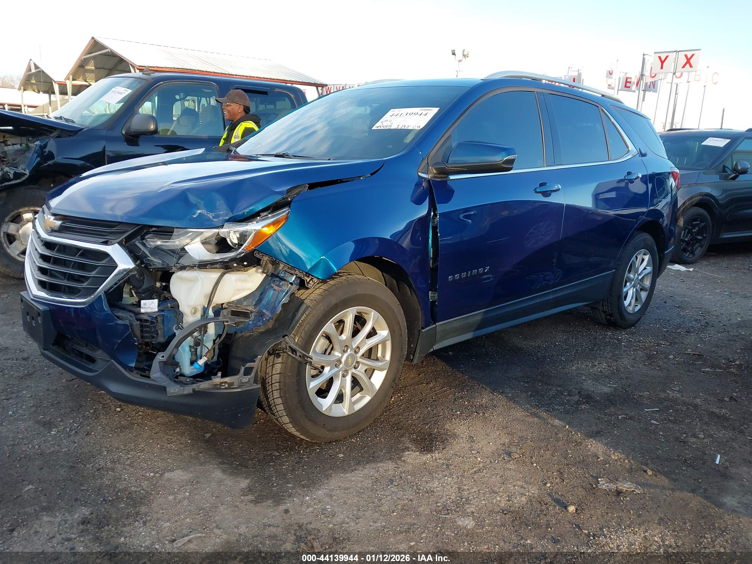 CHEVROLET EQUINOX image 2