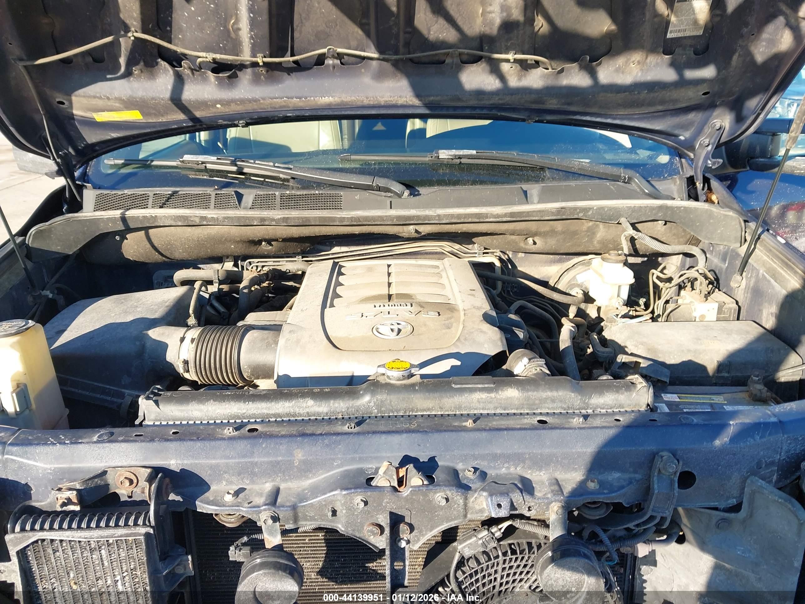 TOYOTA SEQUOIA image 10