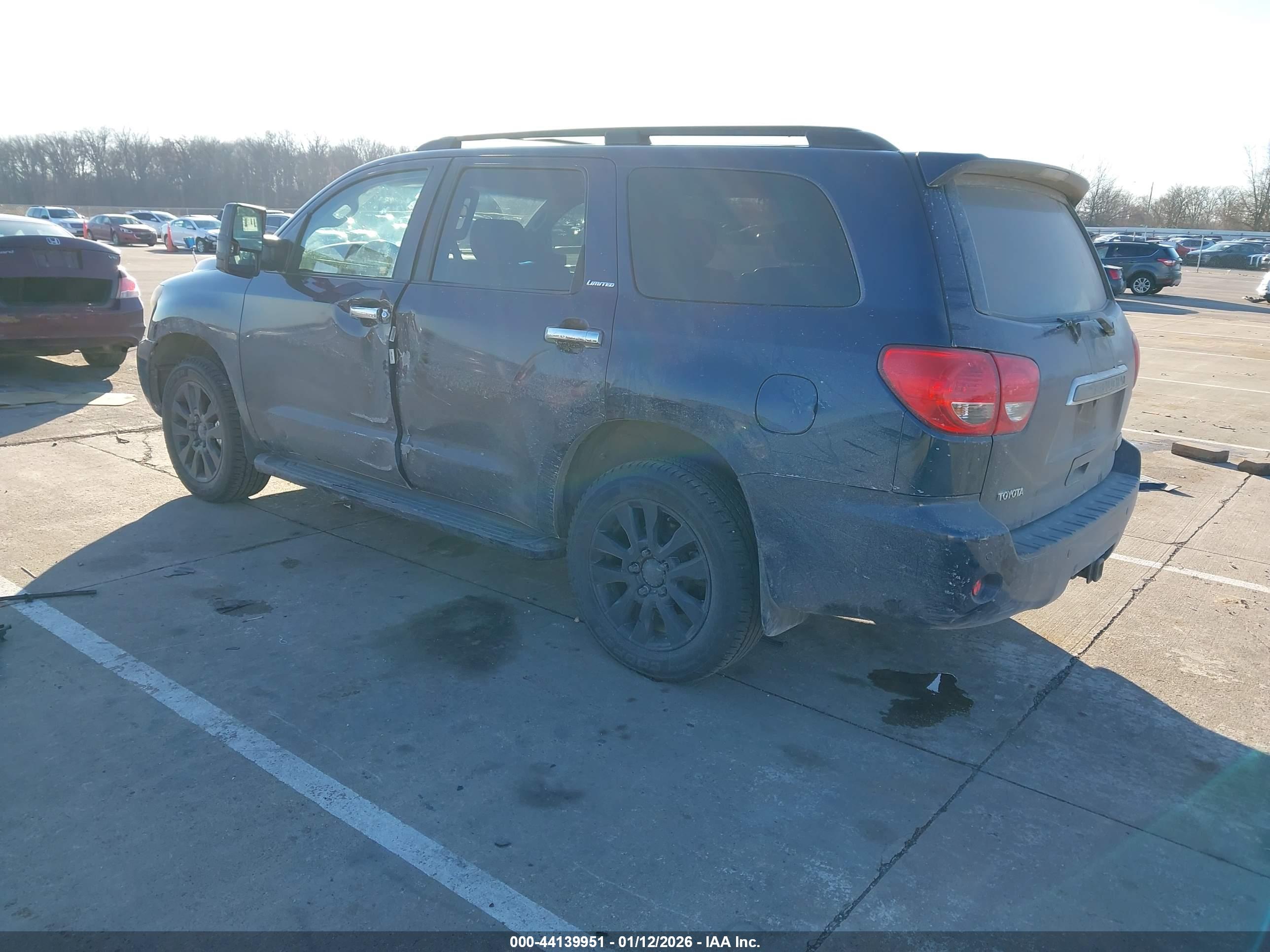 TOYOTA SEQUOIA image 3