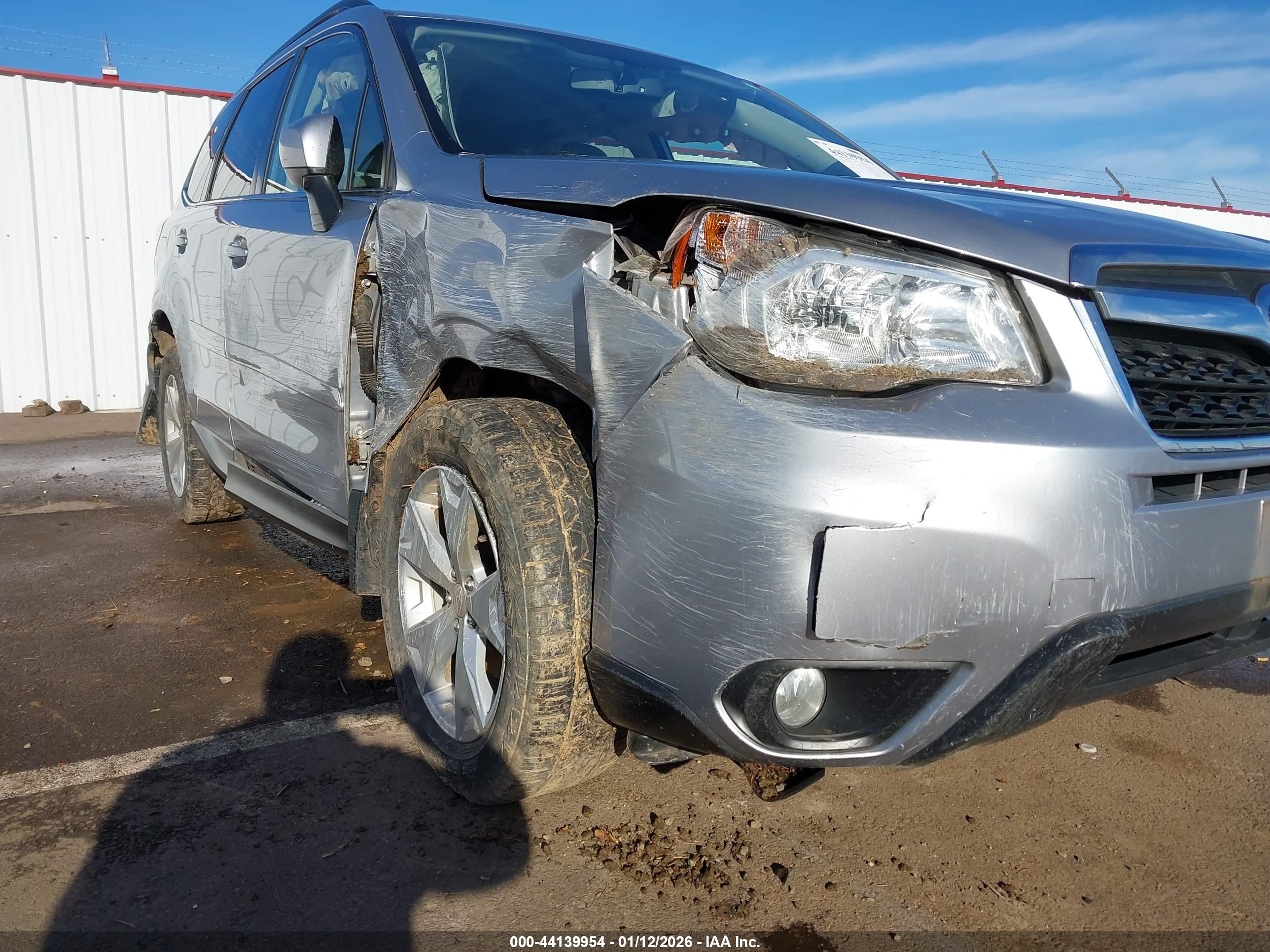SUBARU FORESTER image 6