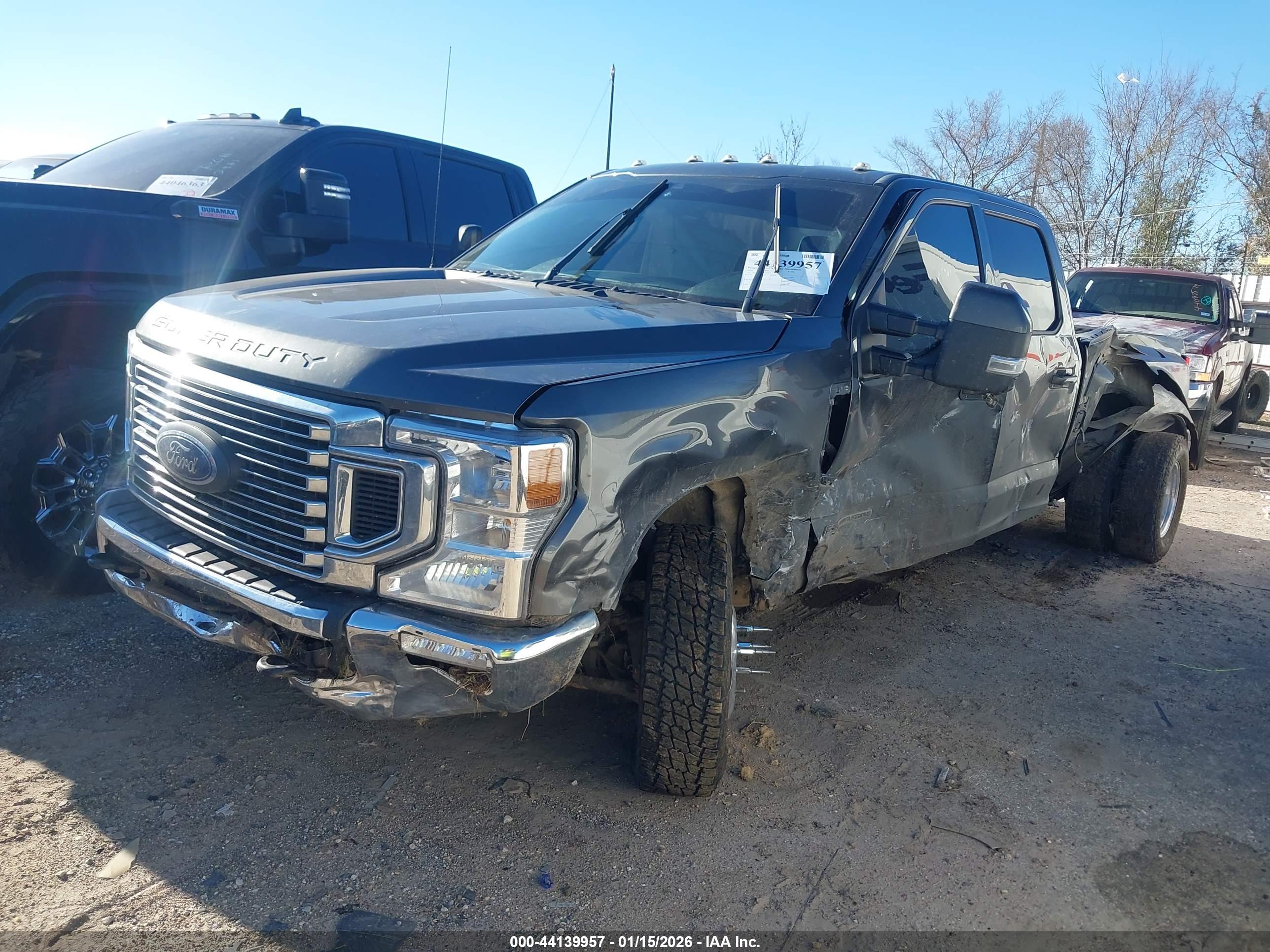 FORD F-350 image 2