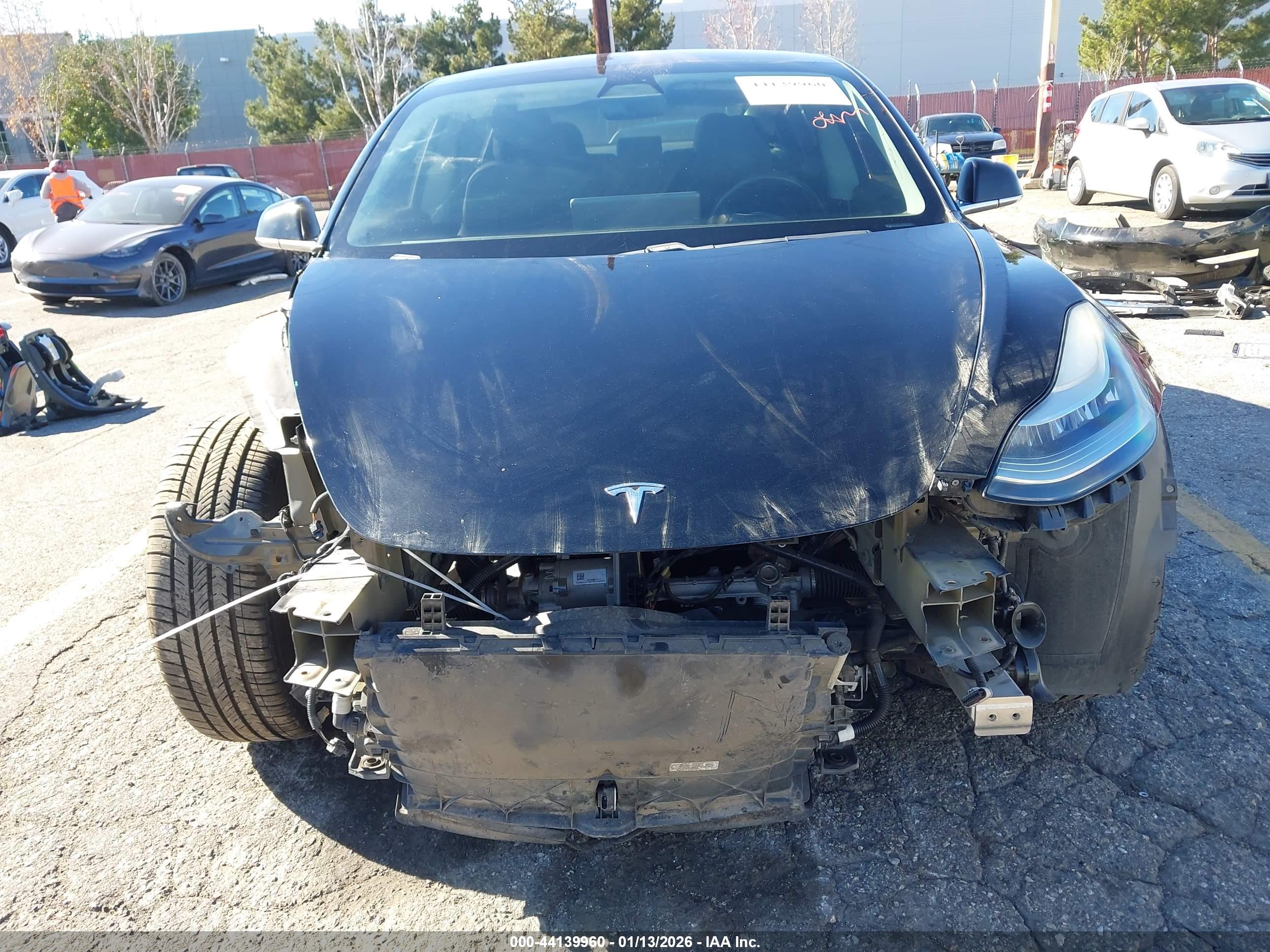 TESLA MODEL image 6