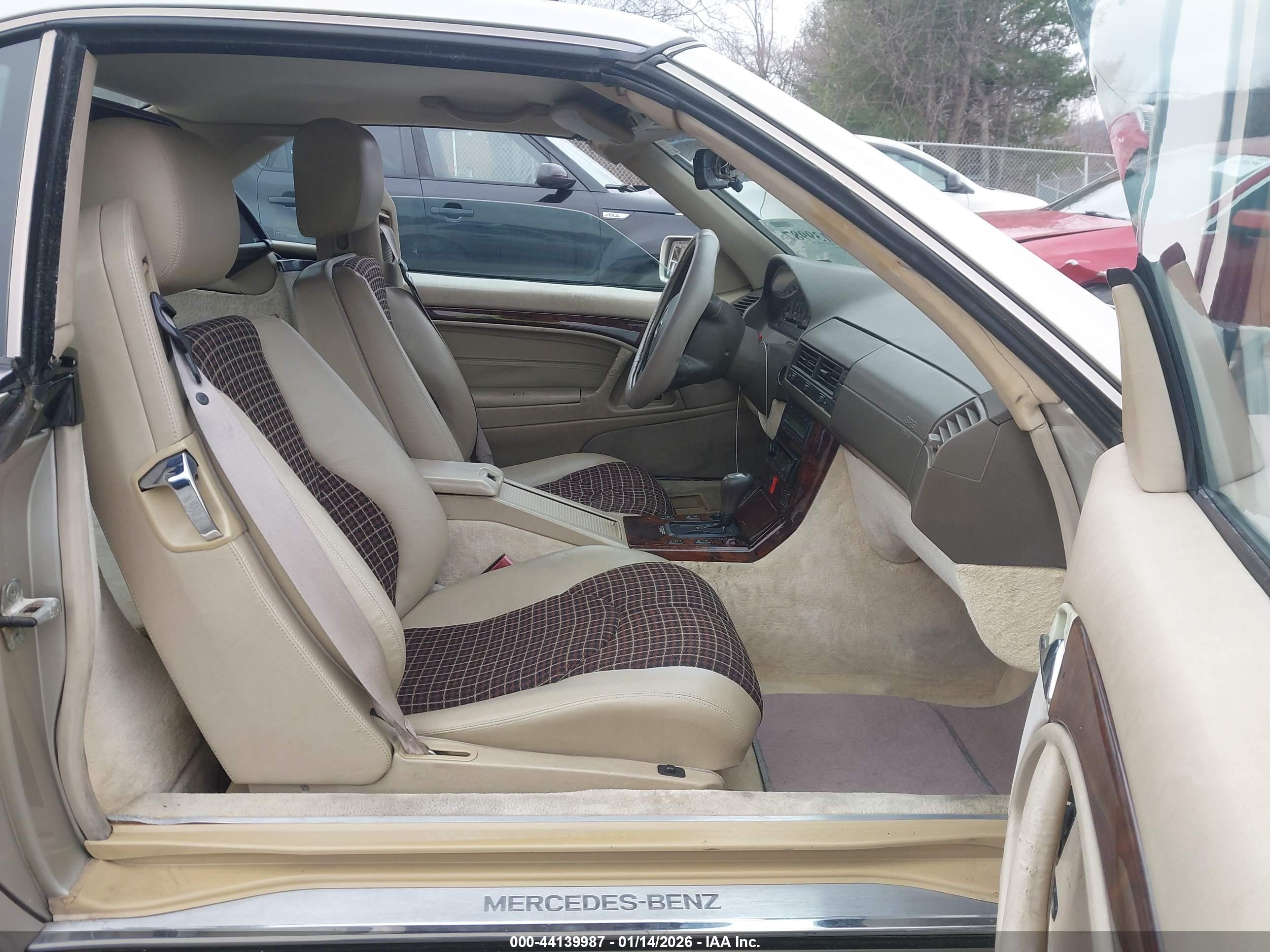 MERCEDES-BENZ SL image 5