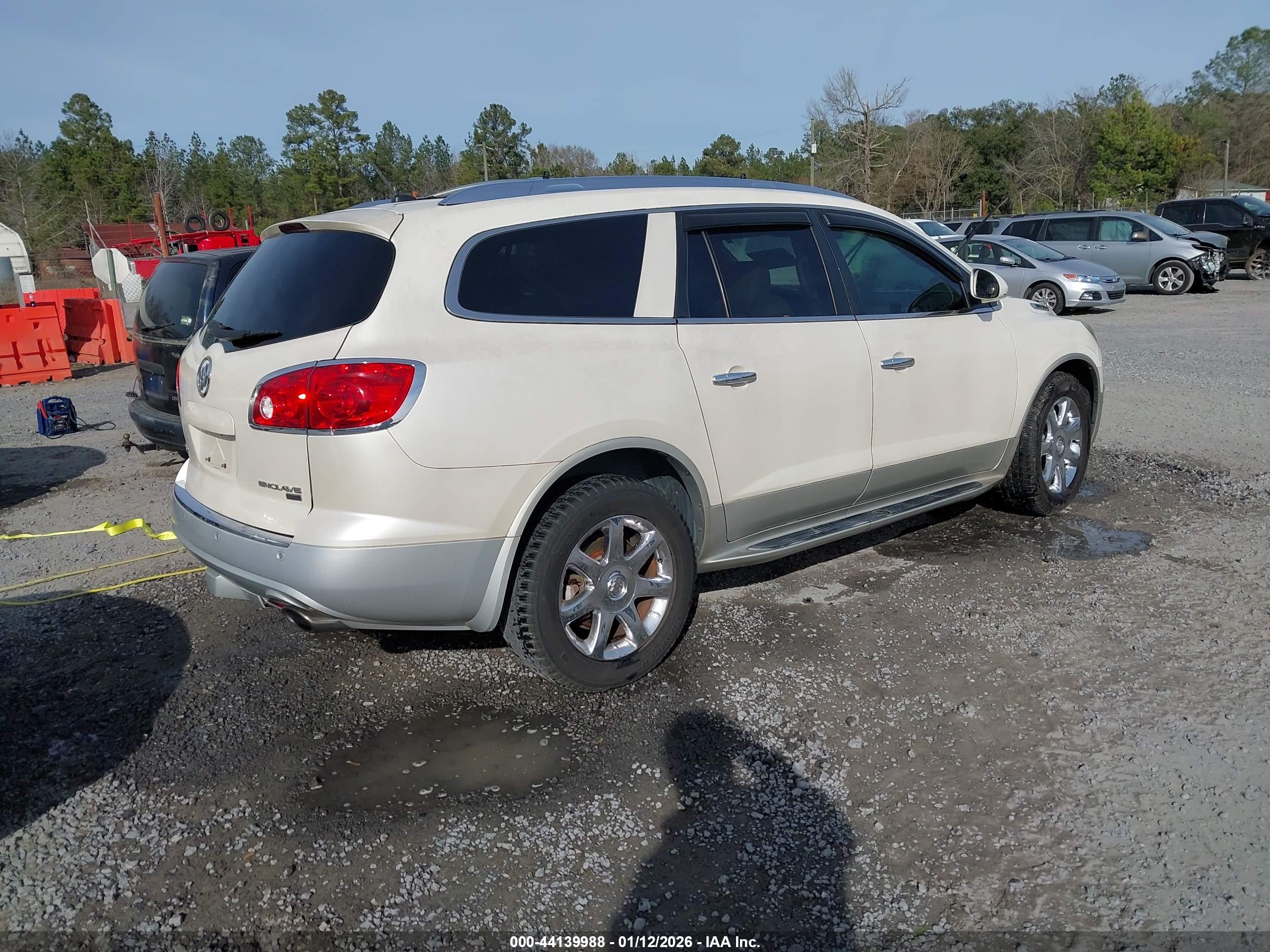 BUICK ENCLAVE image 4