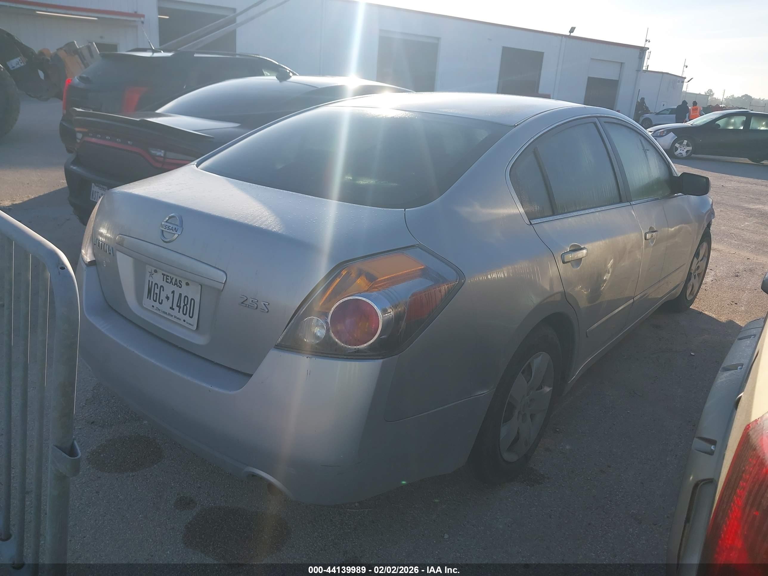 NISSAN ALTIMA image 4