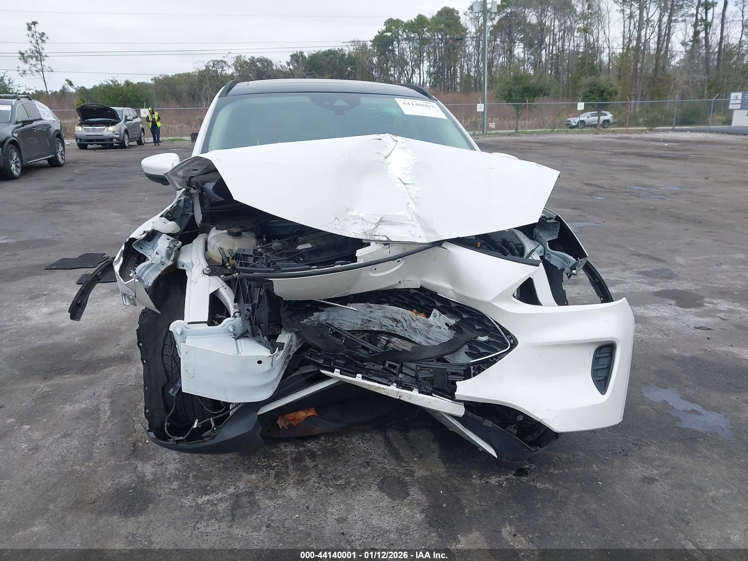FORD ESCAPE image 6