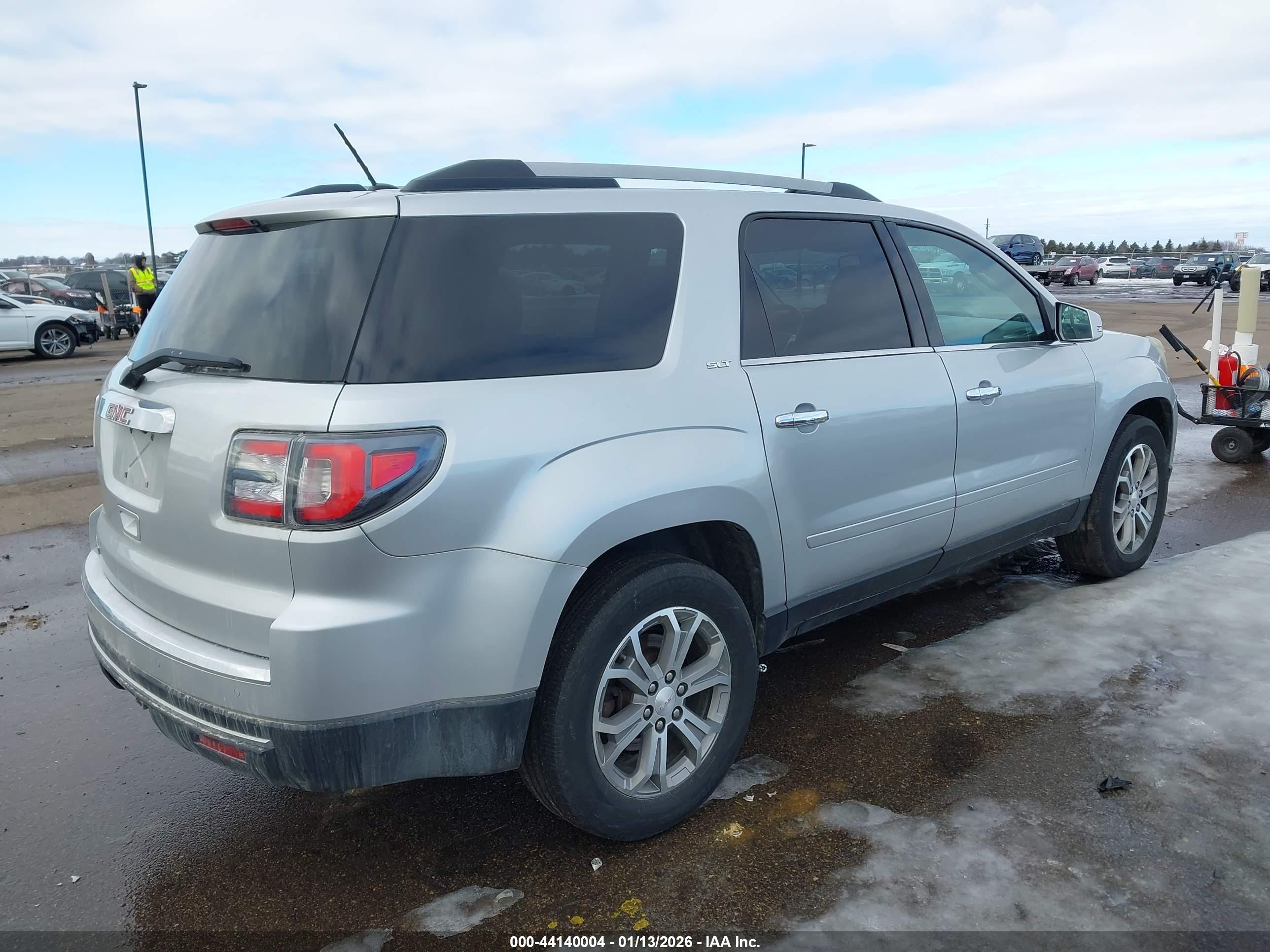 GMC ACADIA image 4