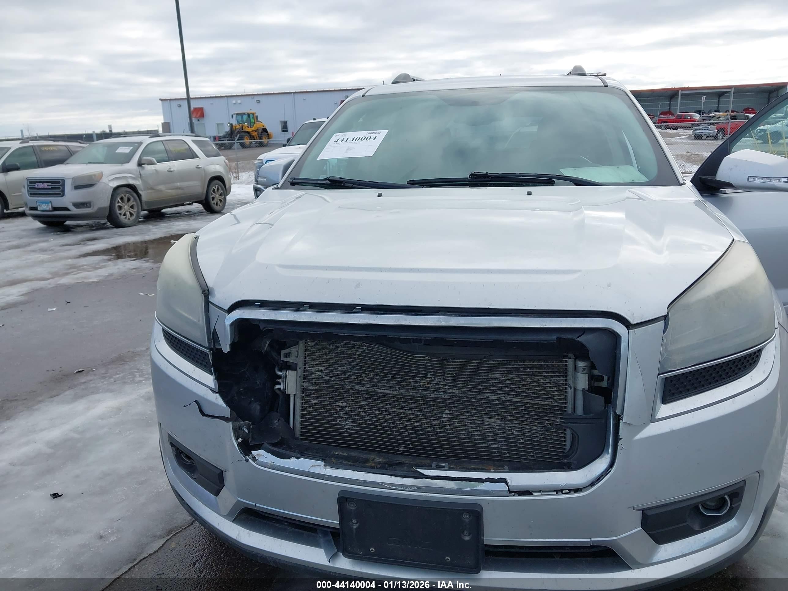 GMC ACADIA image 6