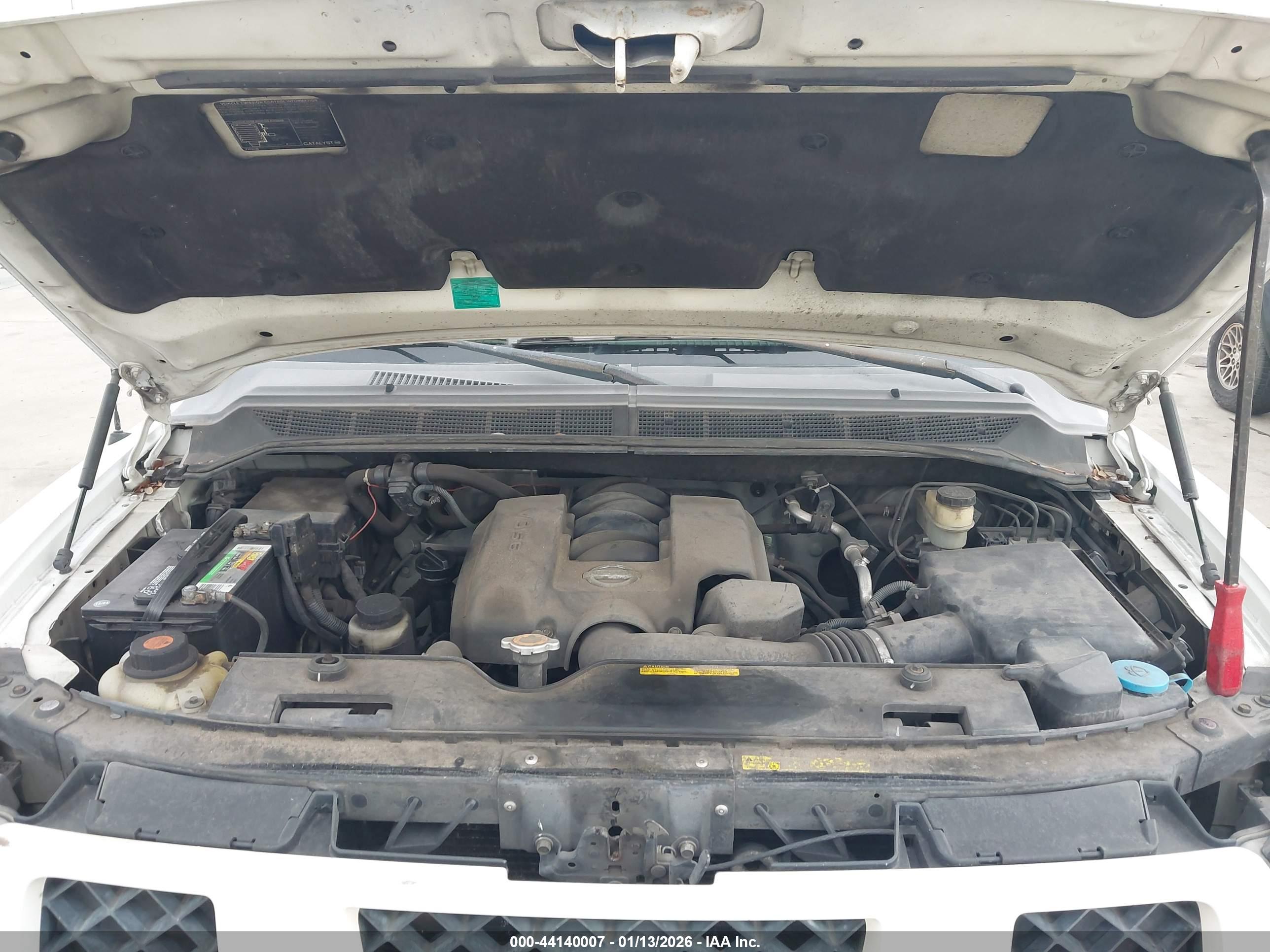 NISSAN TITAN image 10