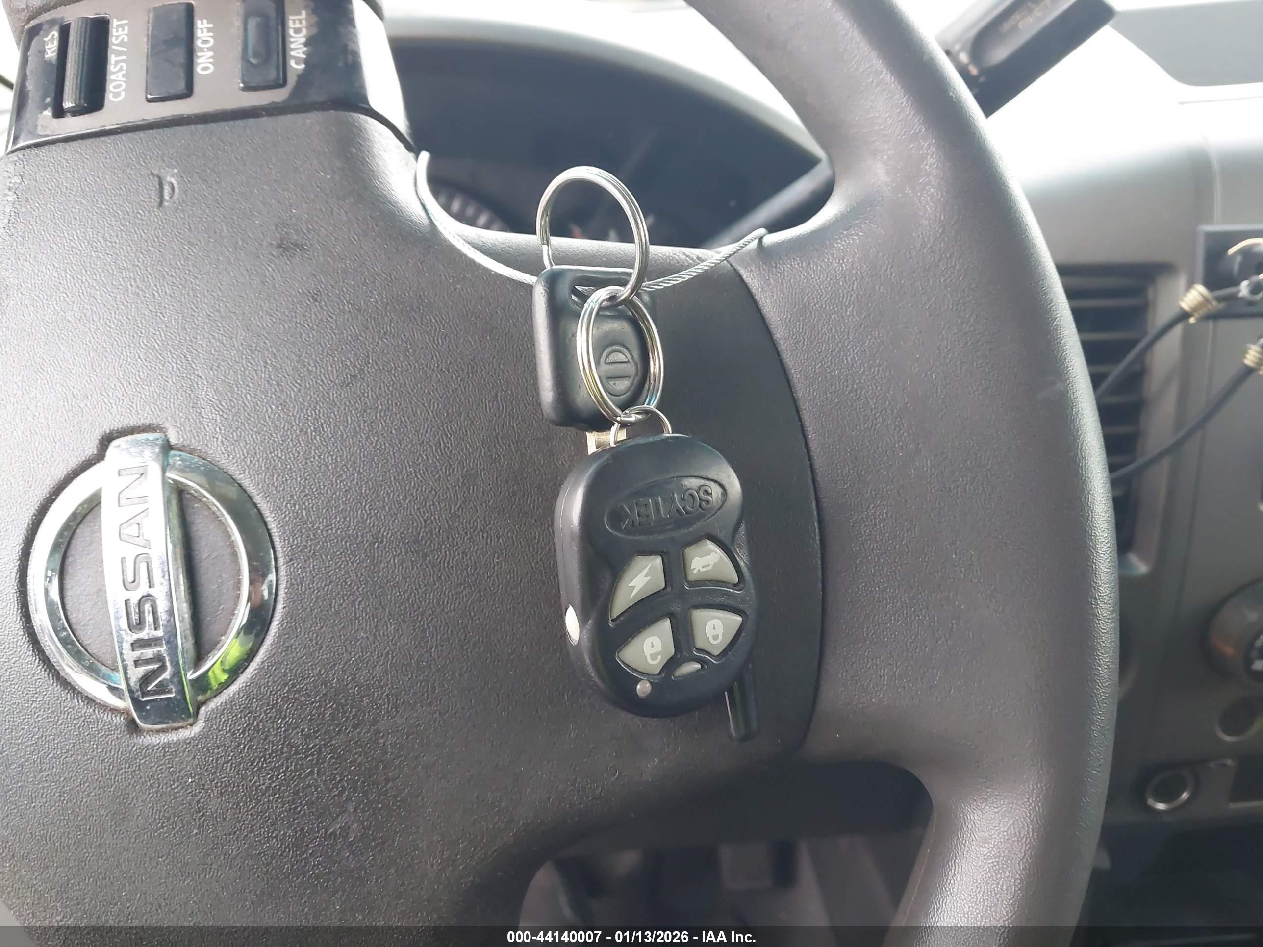 NISSAN TITAN image 11