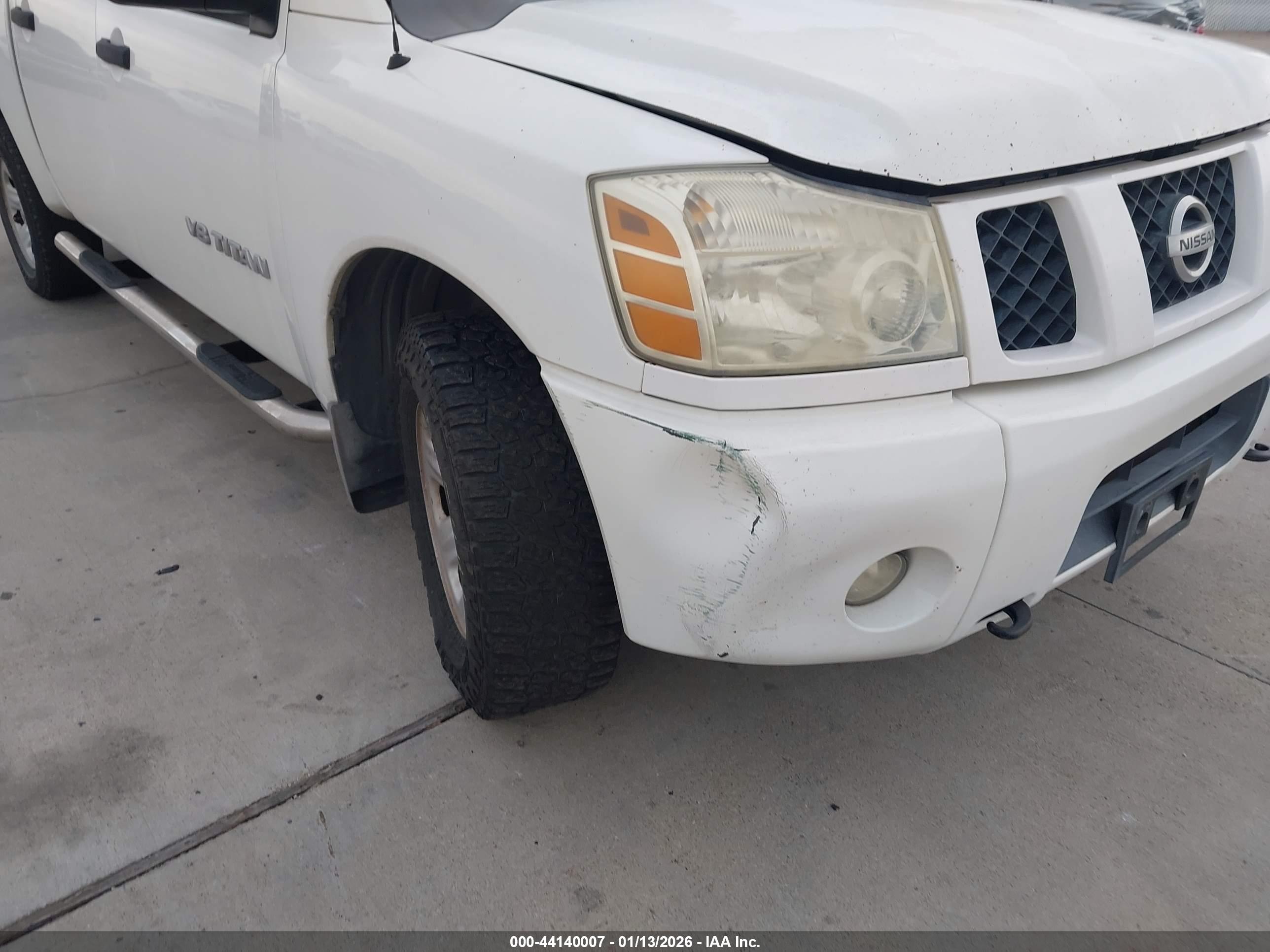 NISSAN TITAN image 6