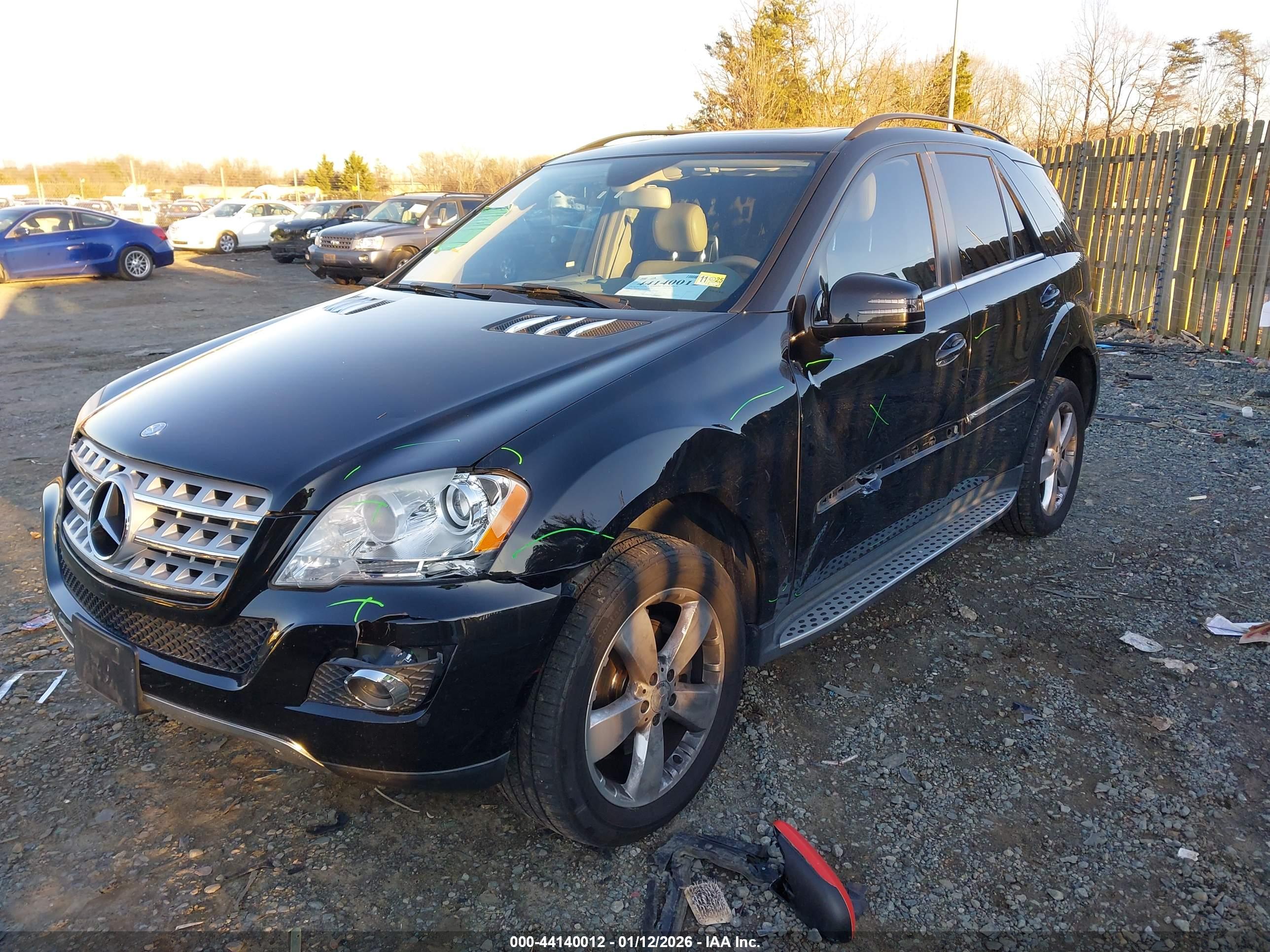 MERCEDES-BENZ ML image 2