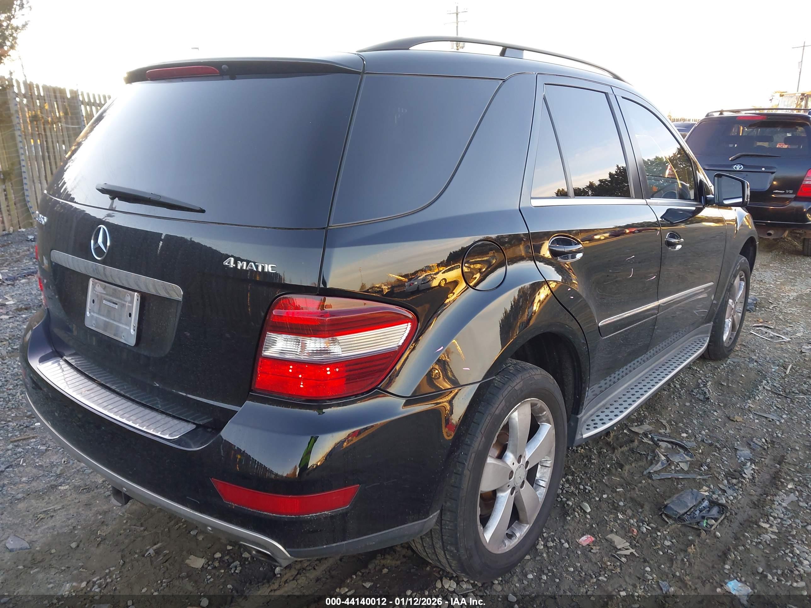 MERCEDES-BENZ ML image 4