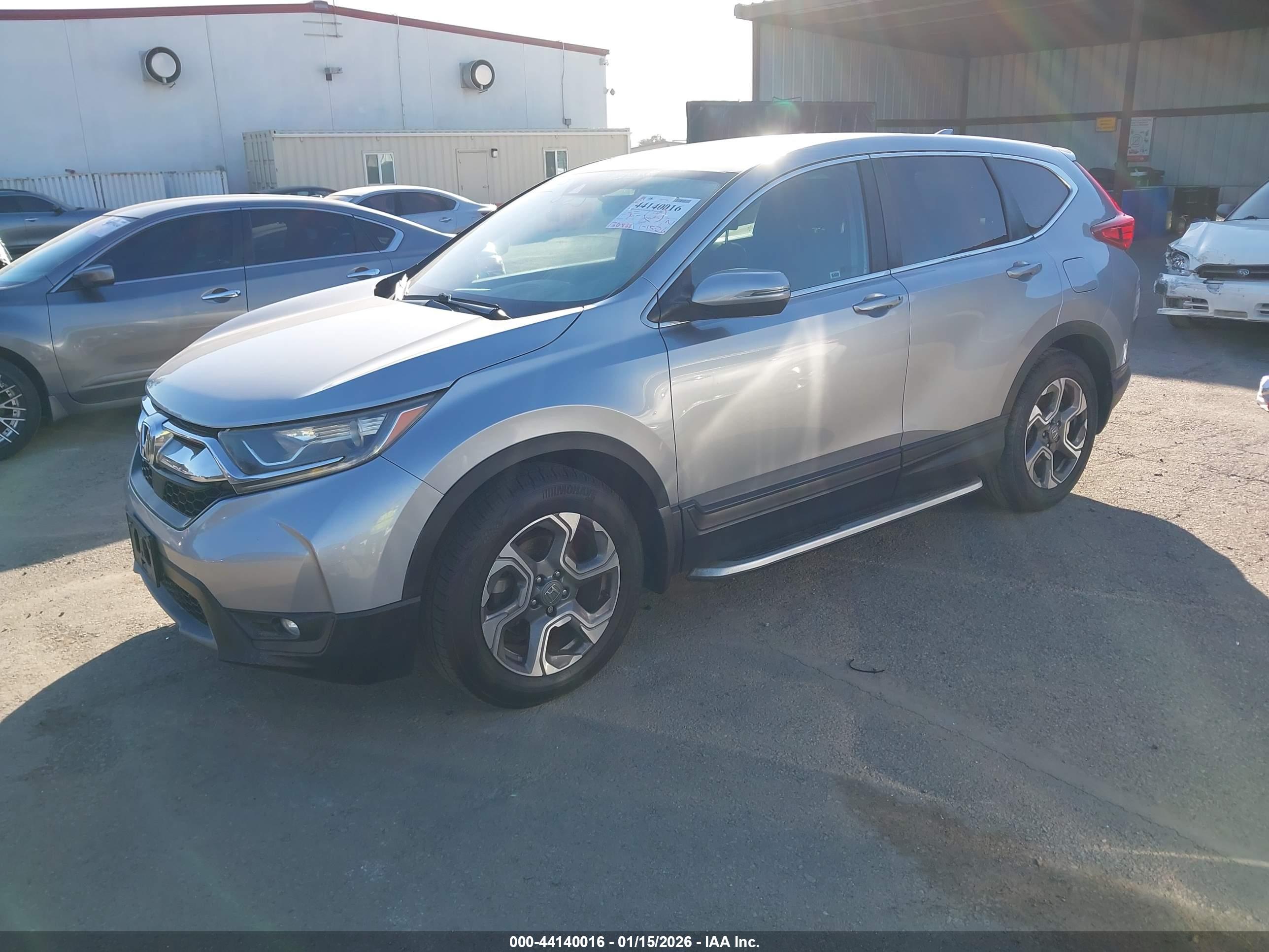 HONDA CR-V image 2