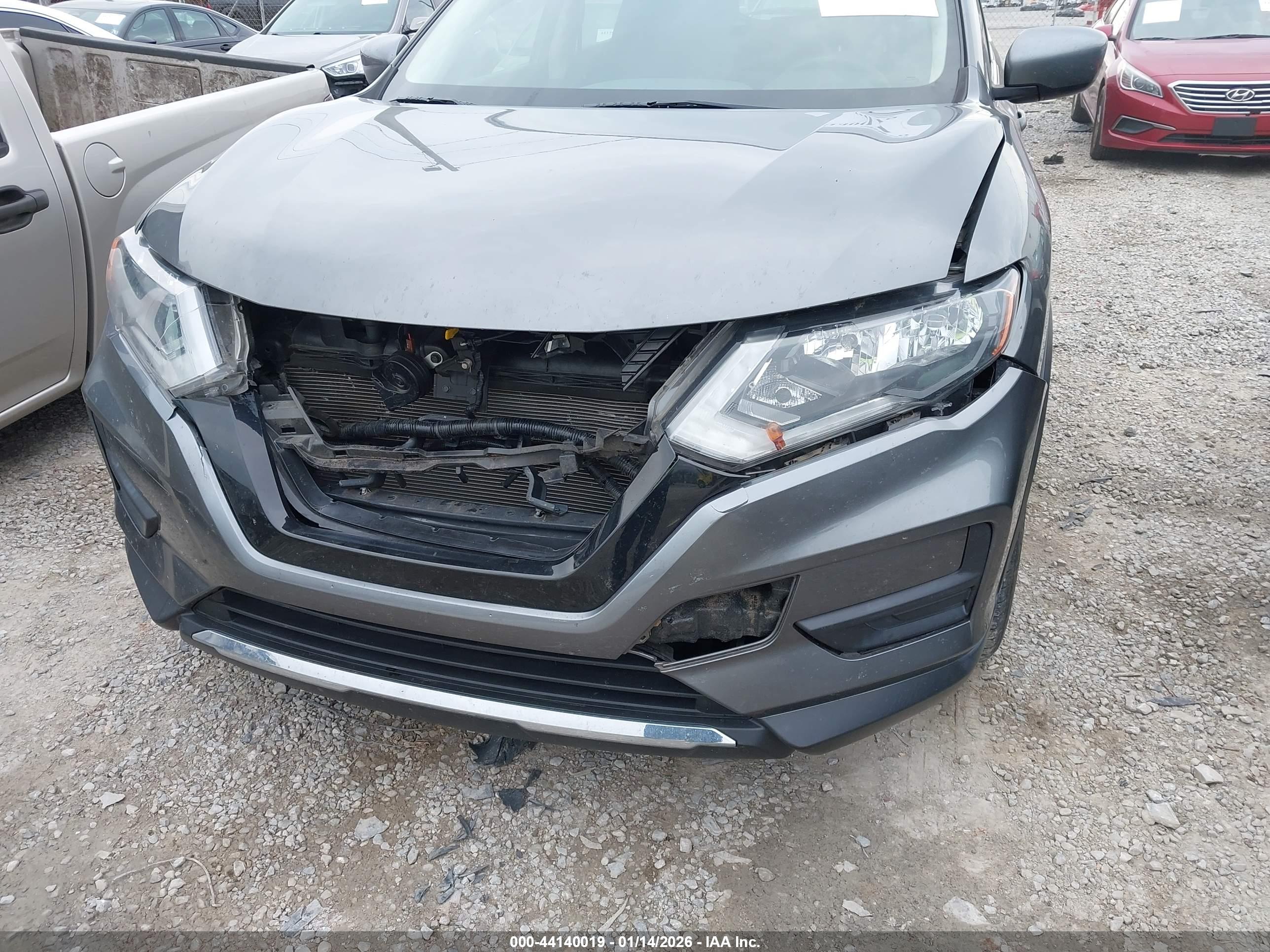 NISSAN ROGUE image 6