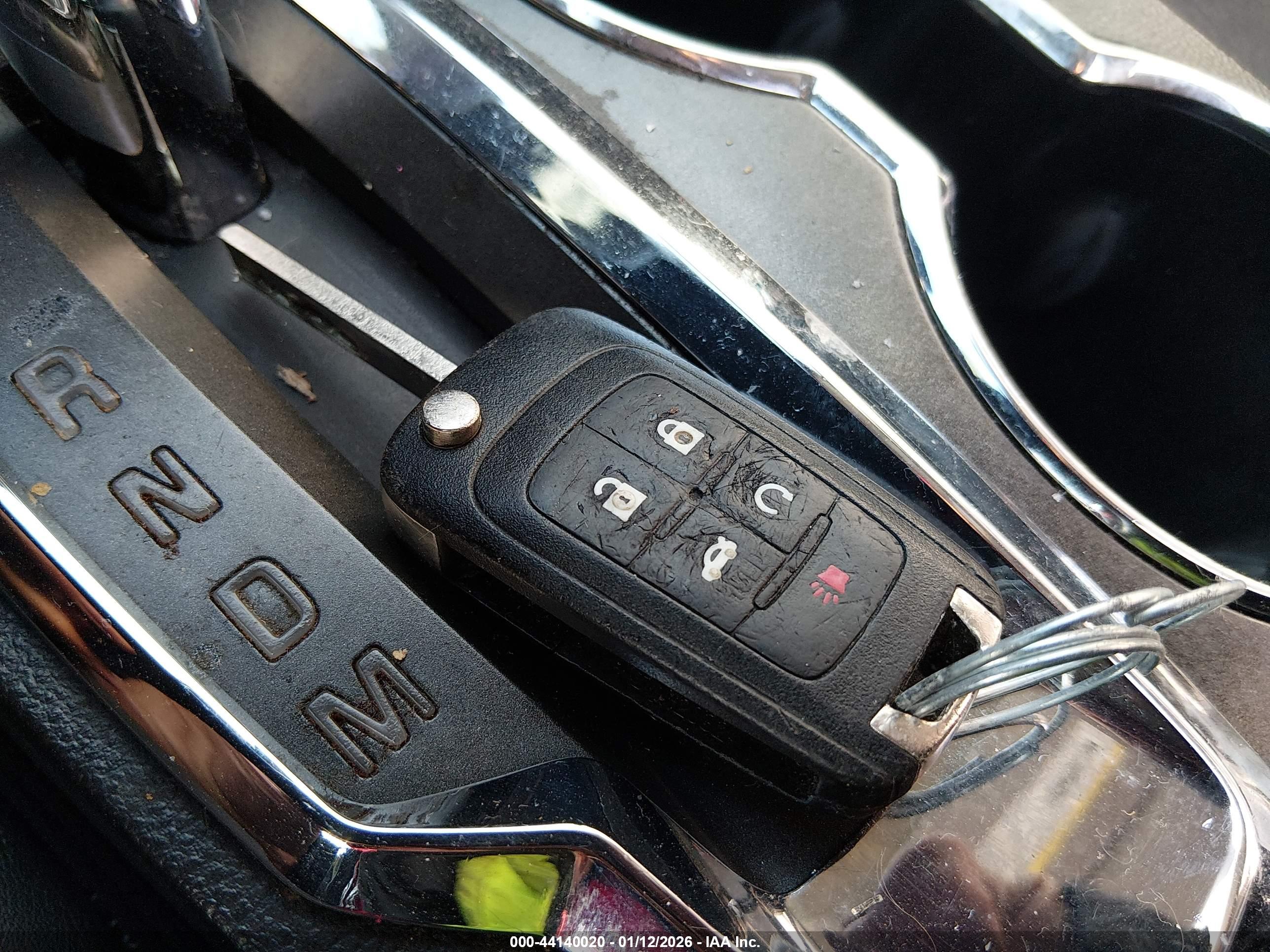 GMC TERRAIN image 11