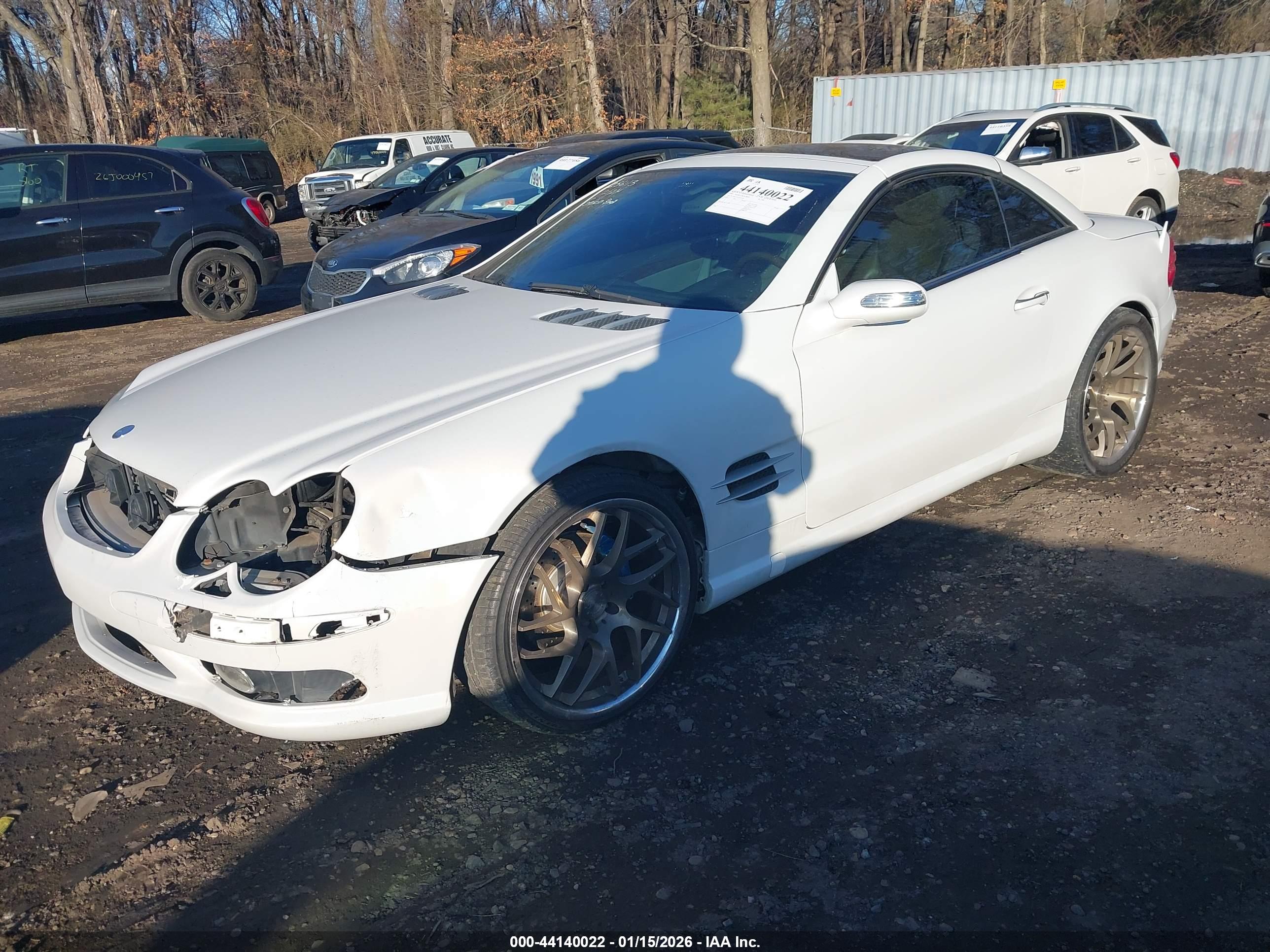 MERCEDES-BENZ SL image 2