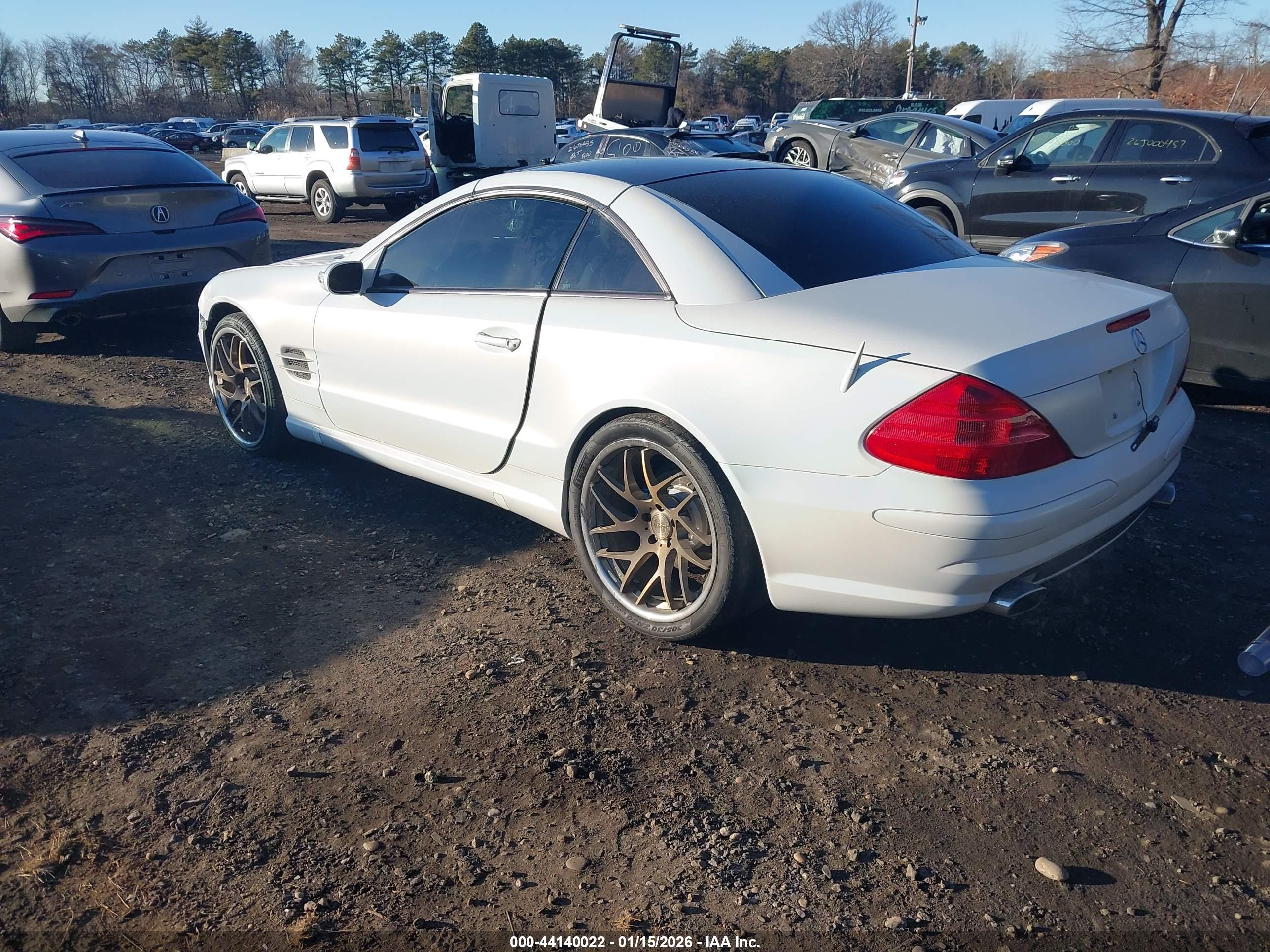 MERCEDES-BENZ SL image 3