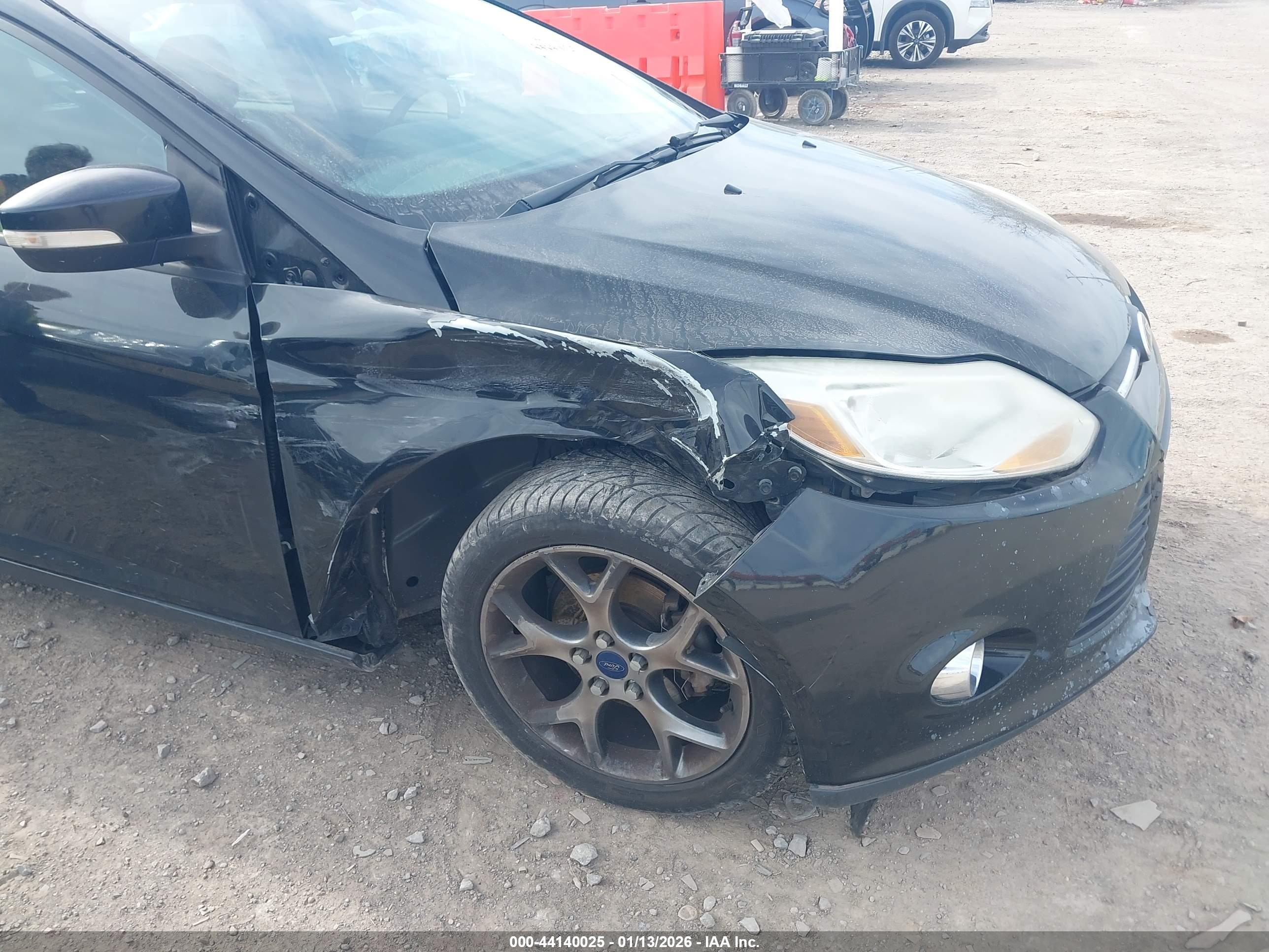 FORD FOCUS image 6