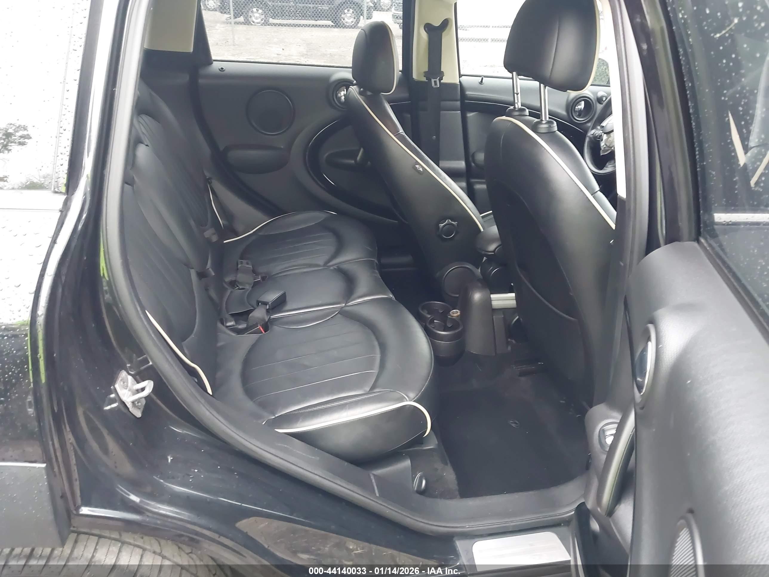 MINI COUNTRYMAN image 8