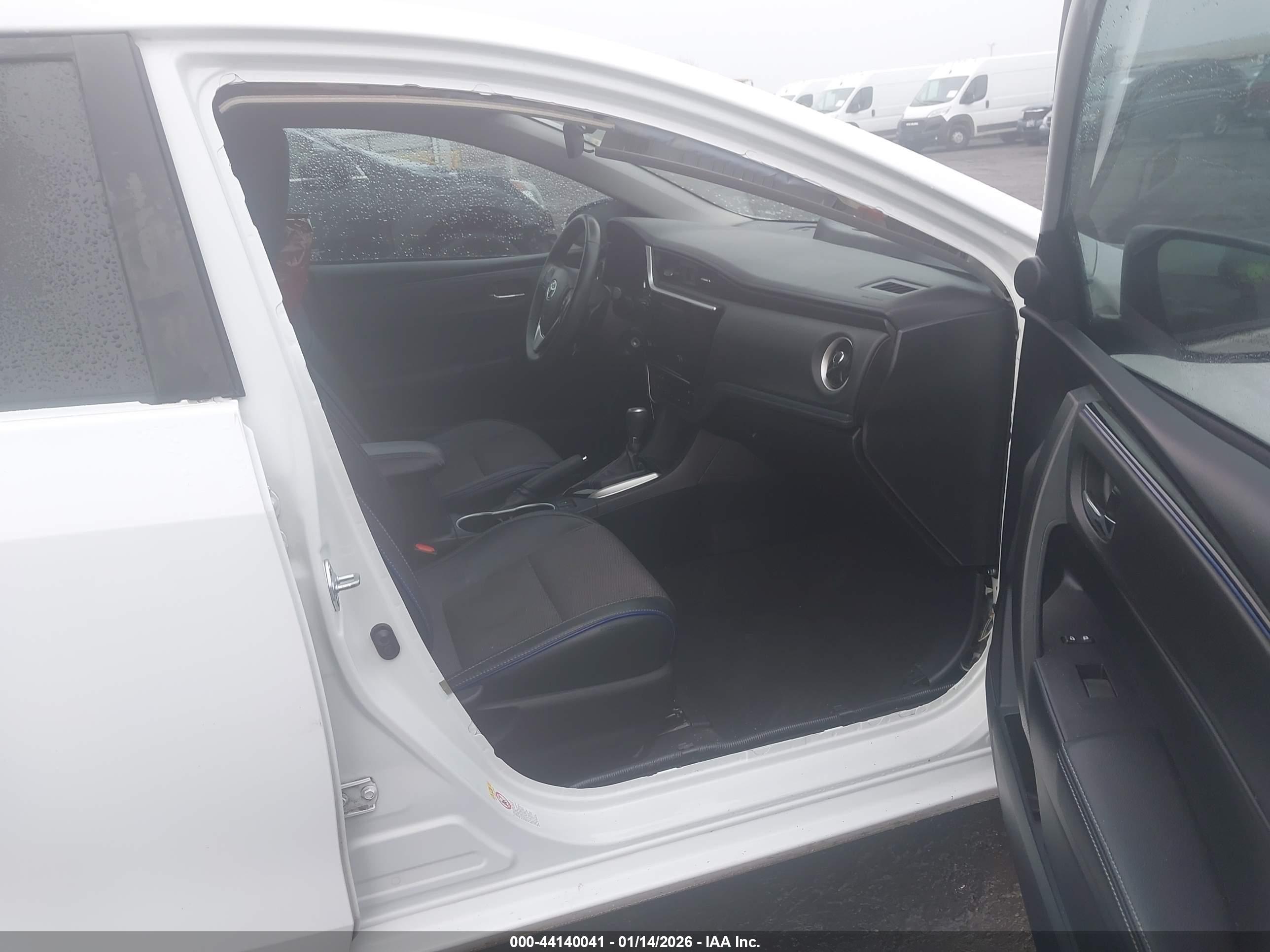 TOYOTA COROLLA image 5