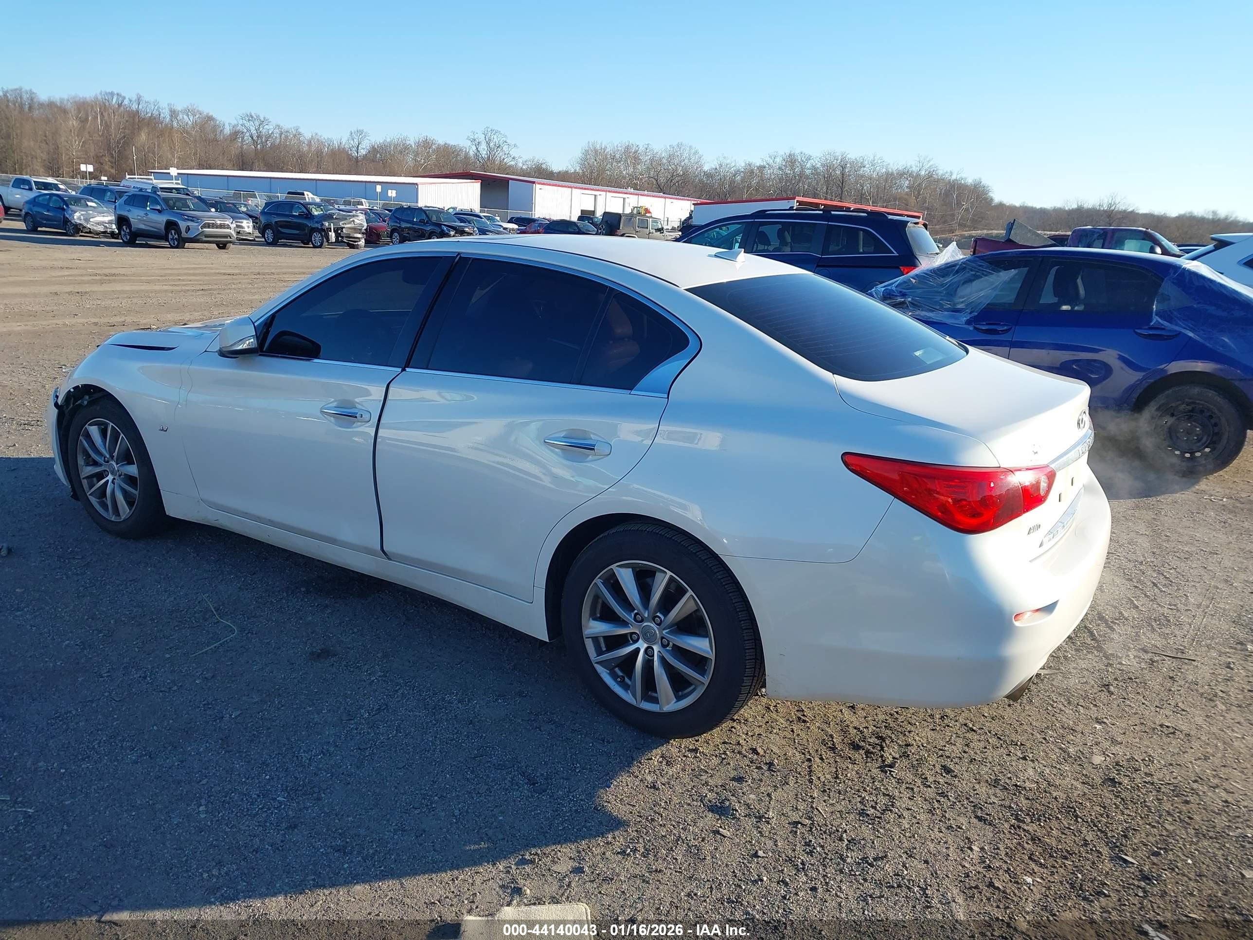 INFINITI Q50 image 3