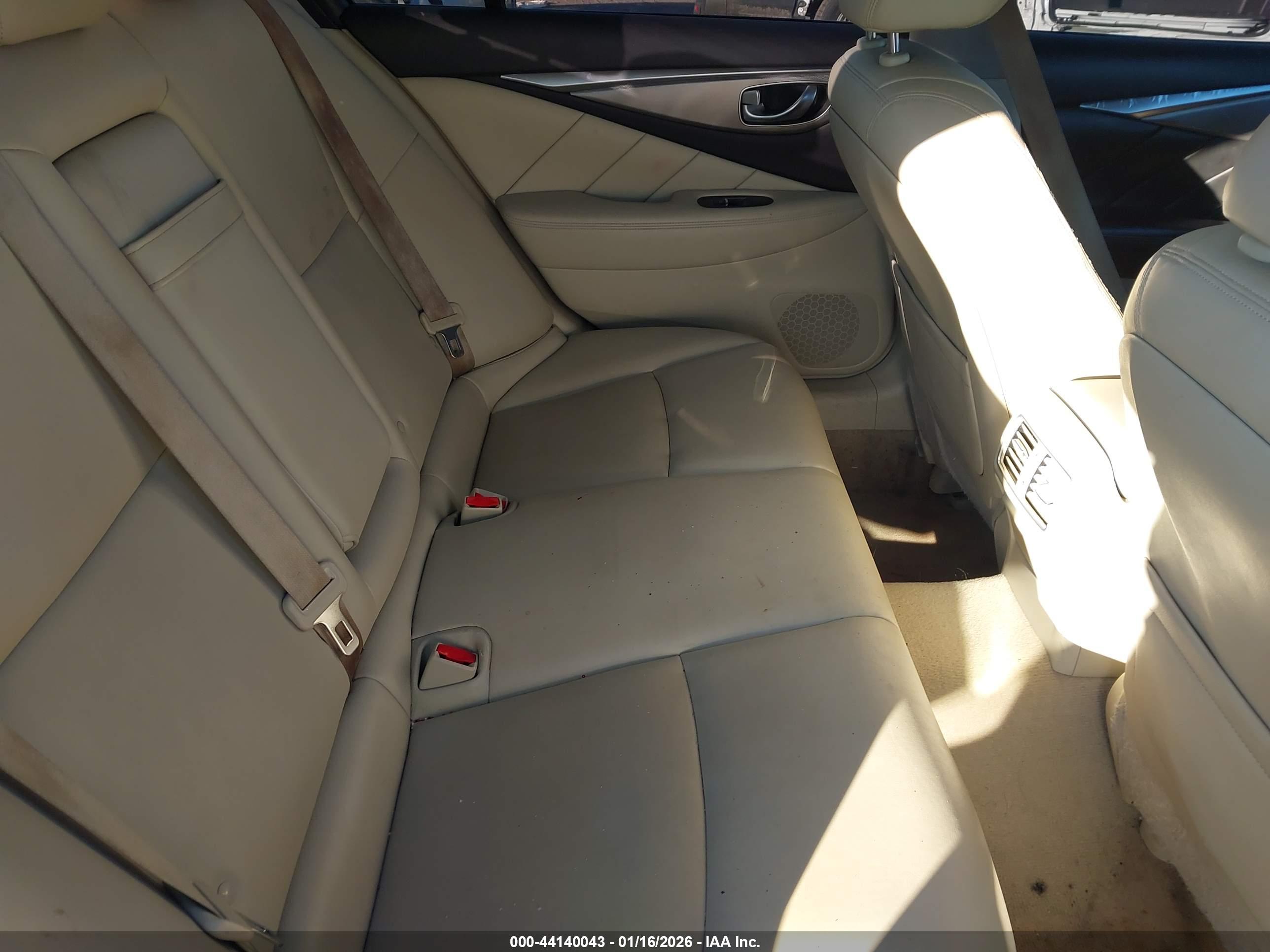 INFINITI Q50 image 8