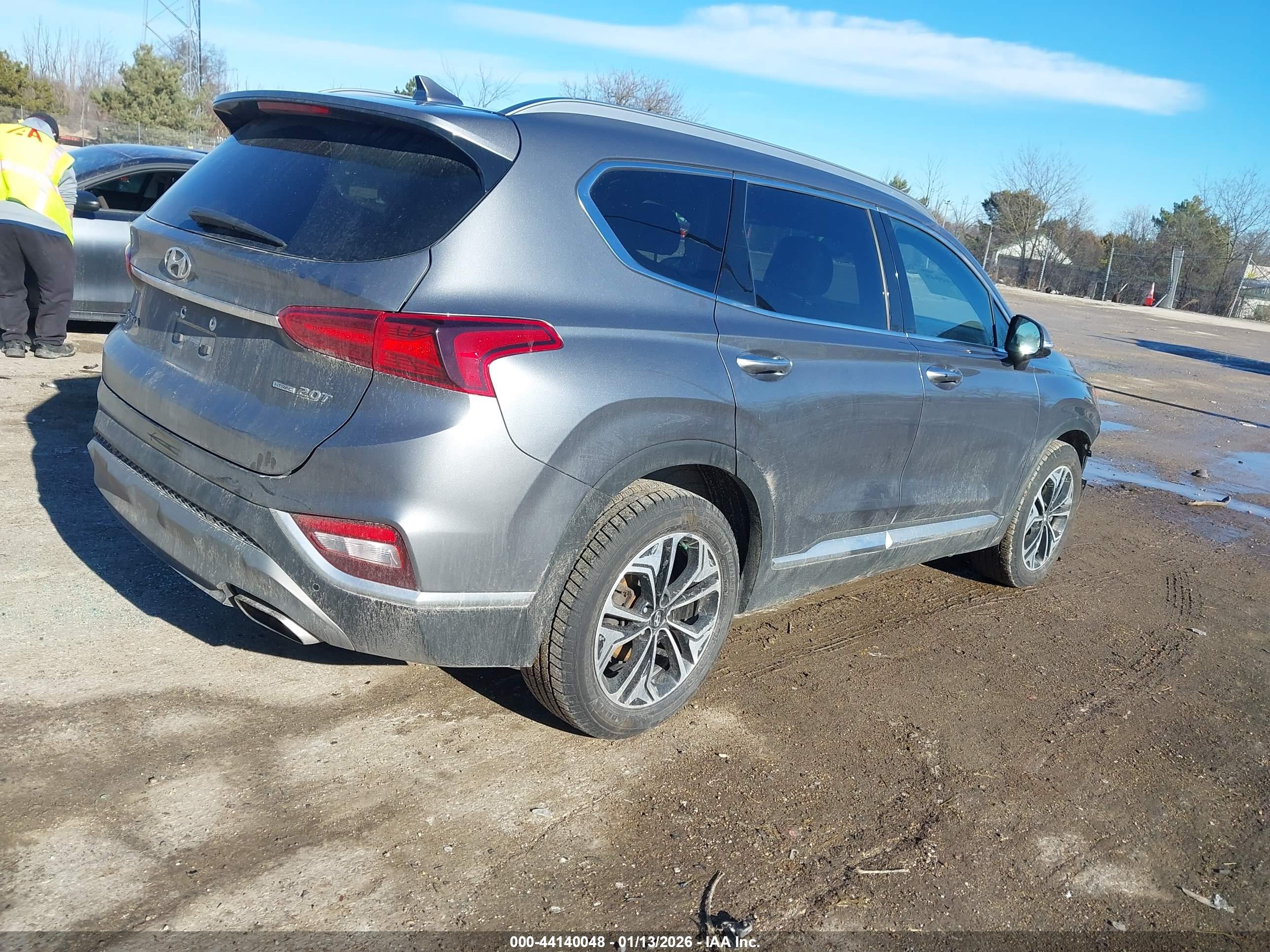 HYUNDAI SANTA image 4