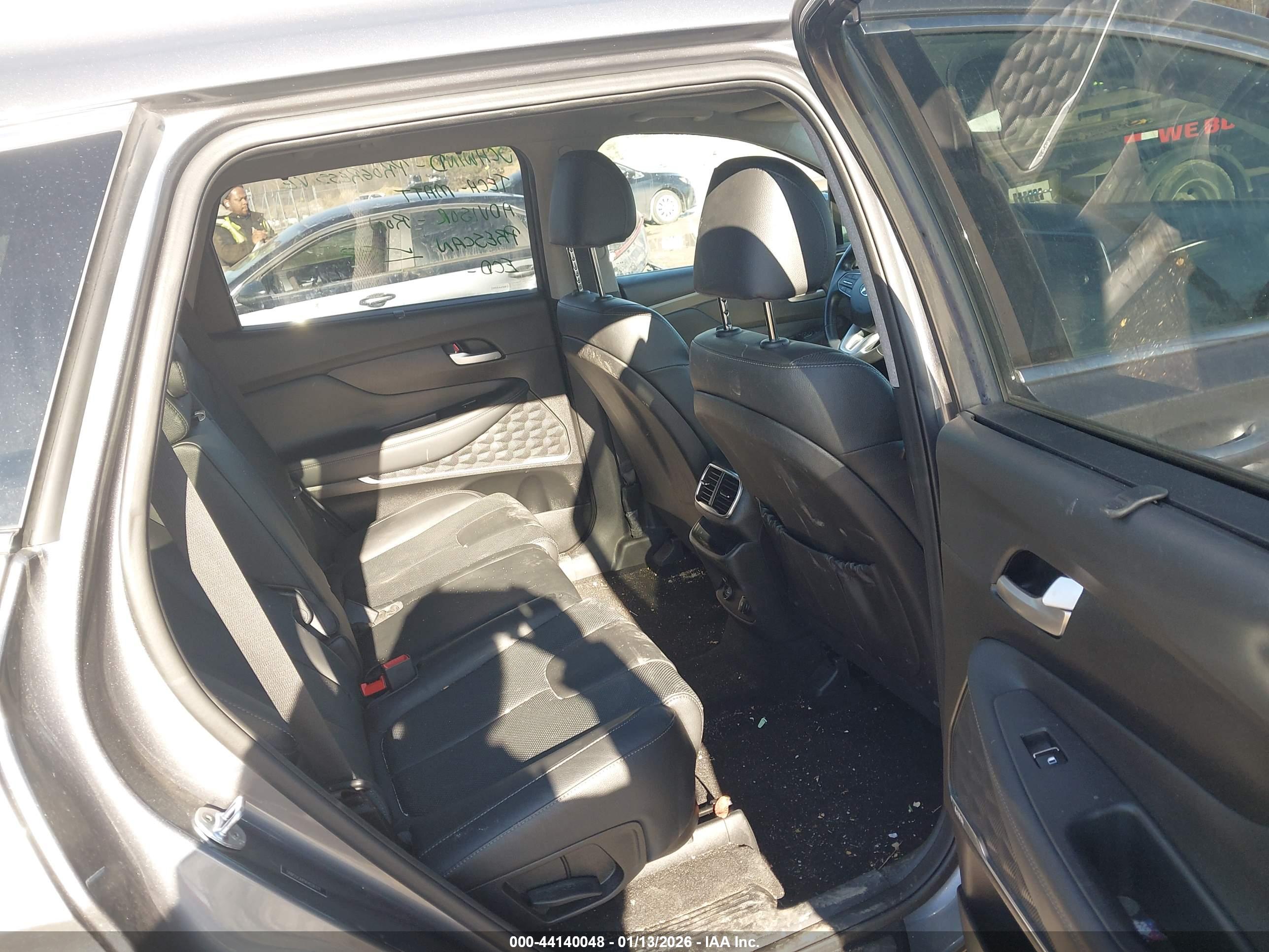 HYUNDAI SANTA image 8