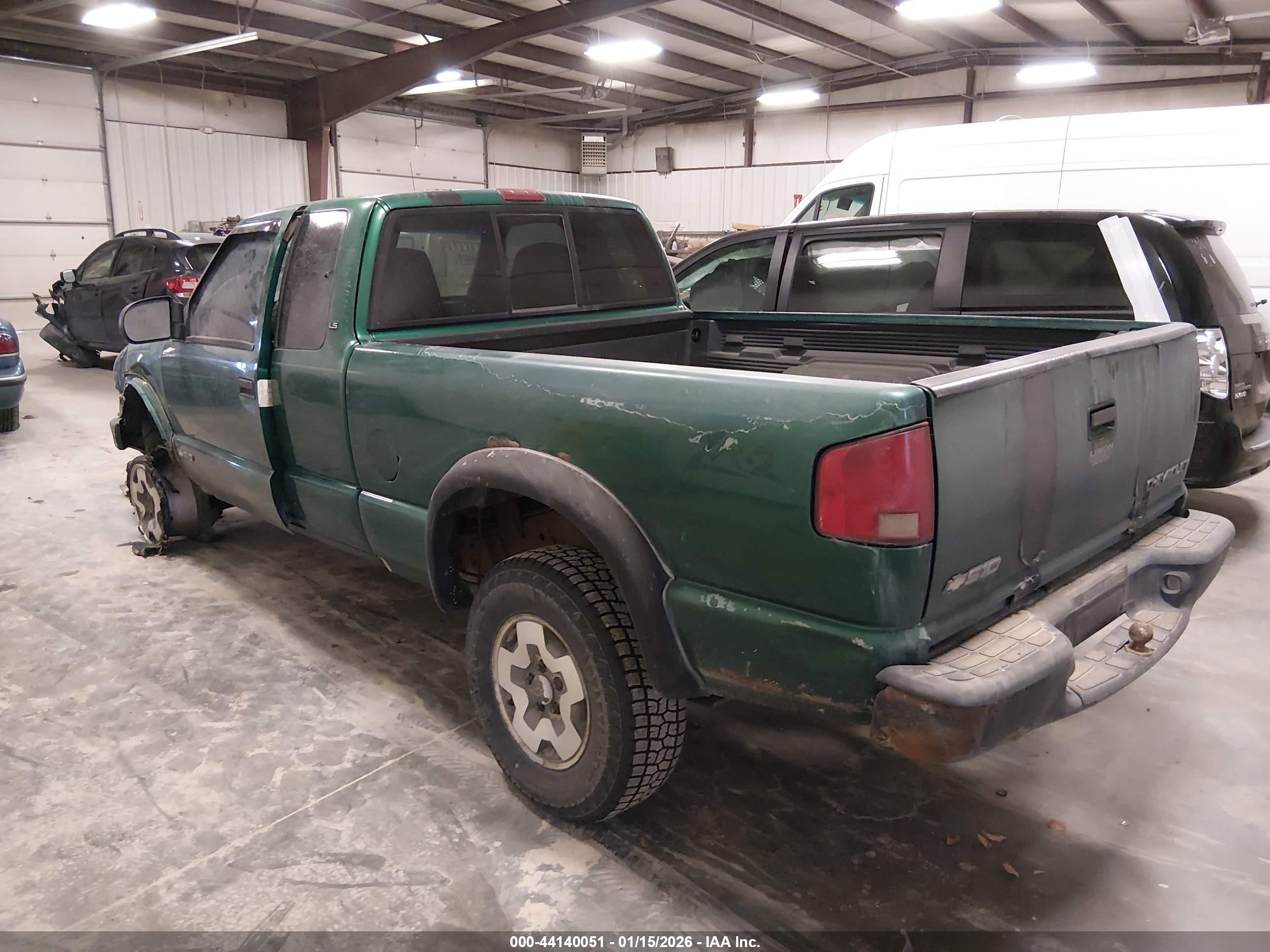CHEVROLET S-10 image 3