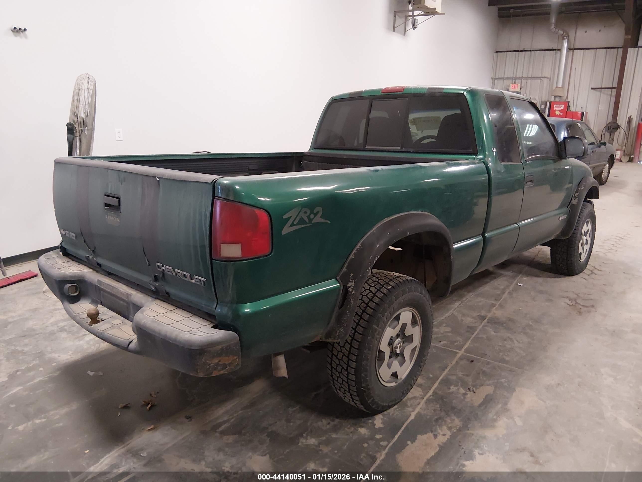 CHEVROLET S-10 image 4