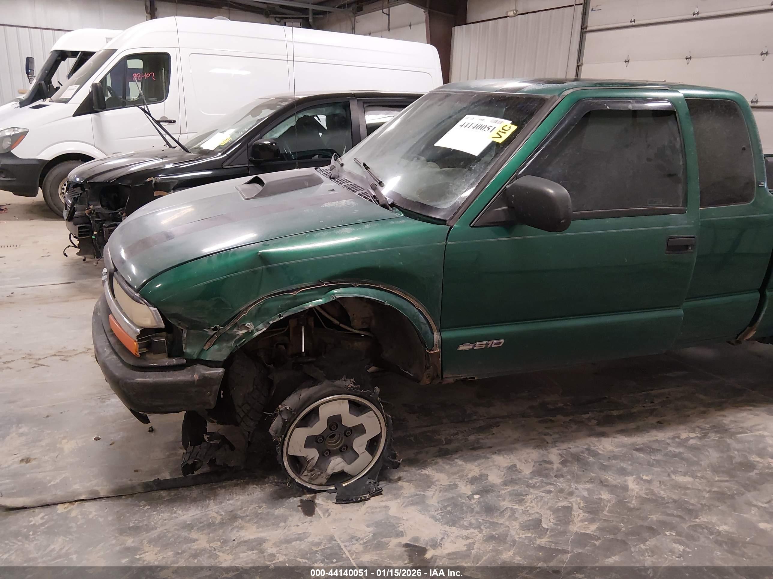 CHEVROLET S-10 image 6