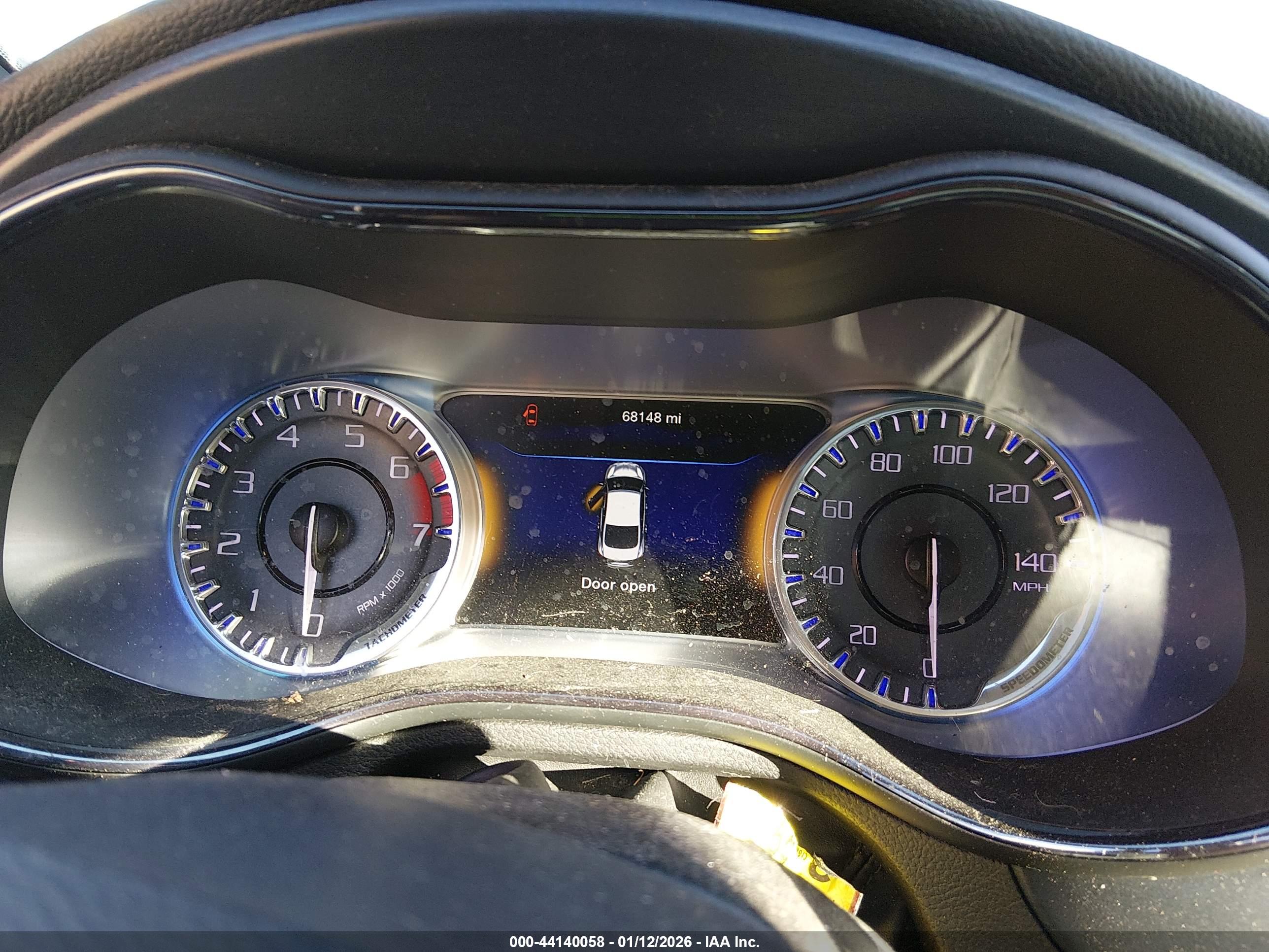 CHRYSLER 200 image 7