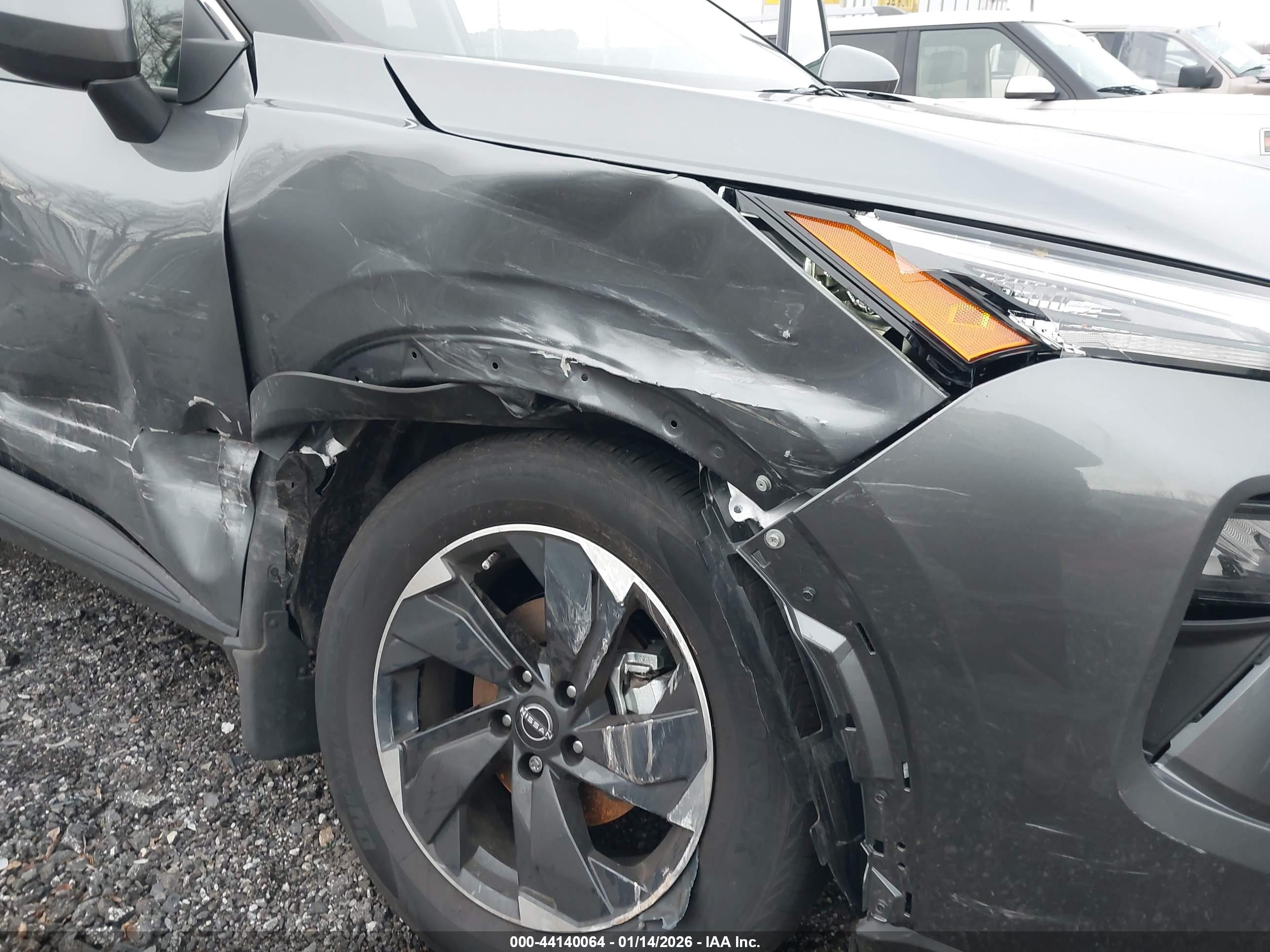 NISSAN ROGUE image 6